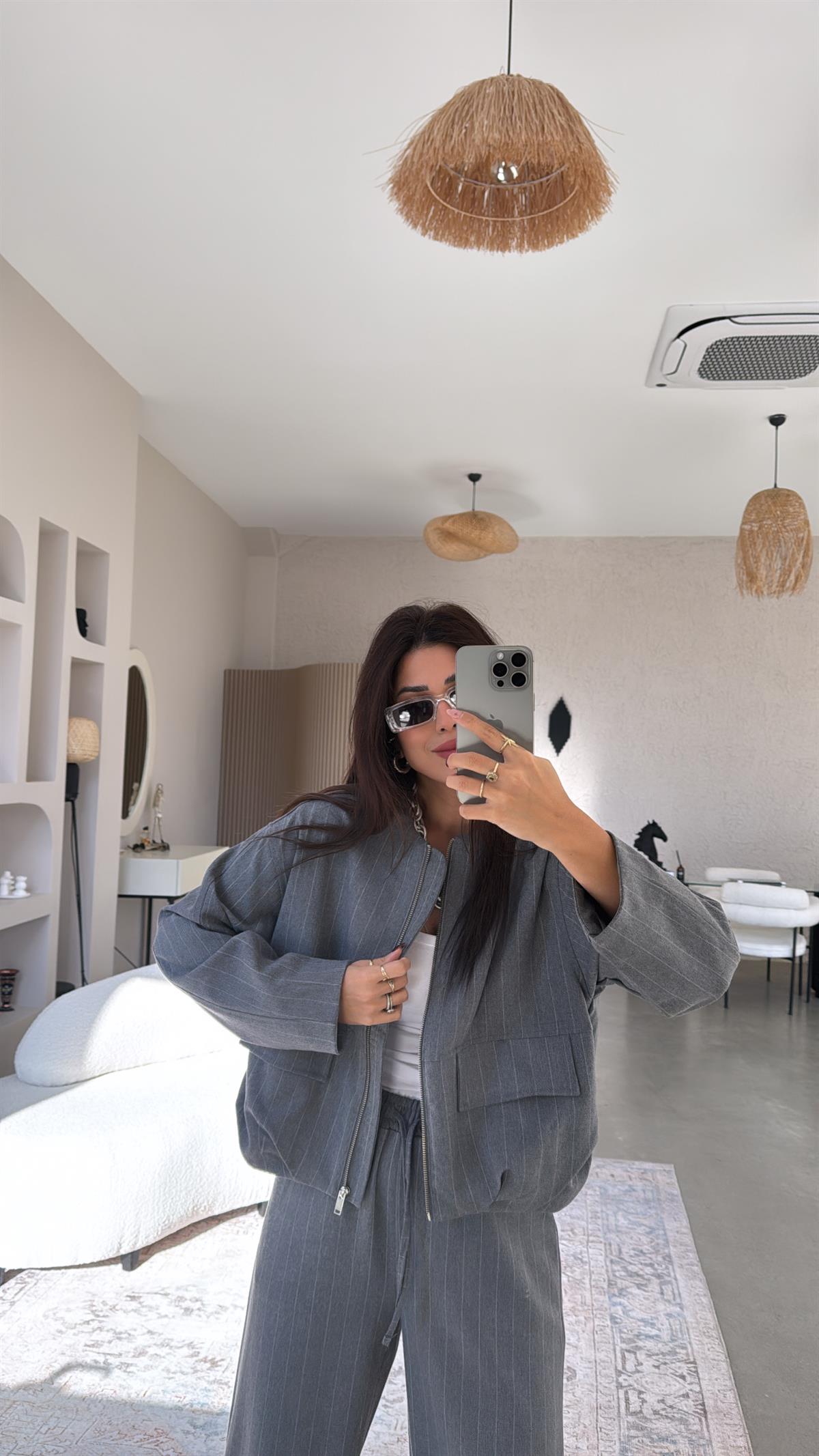 Gri Çizgili Kumaş Pantolon Ceket Takım