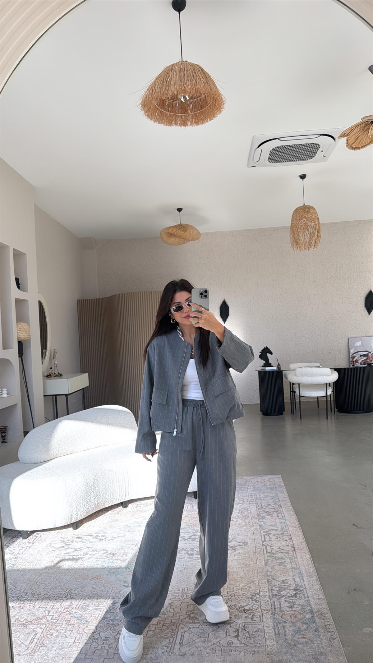 Gri Çizgili Kumaş Pantolon Ceket Takım