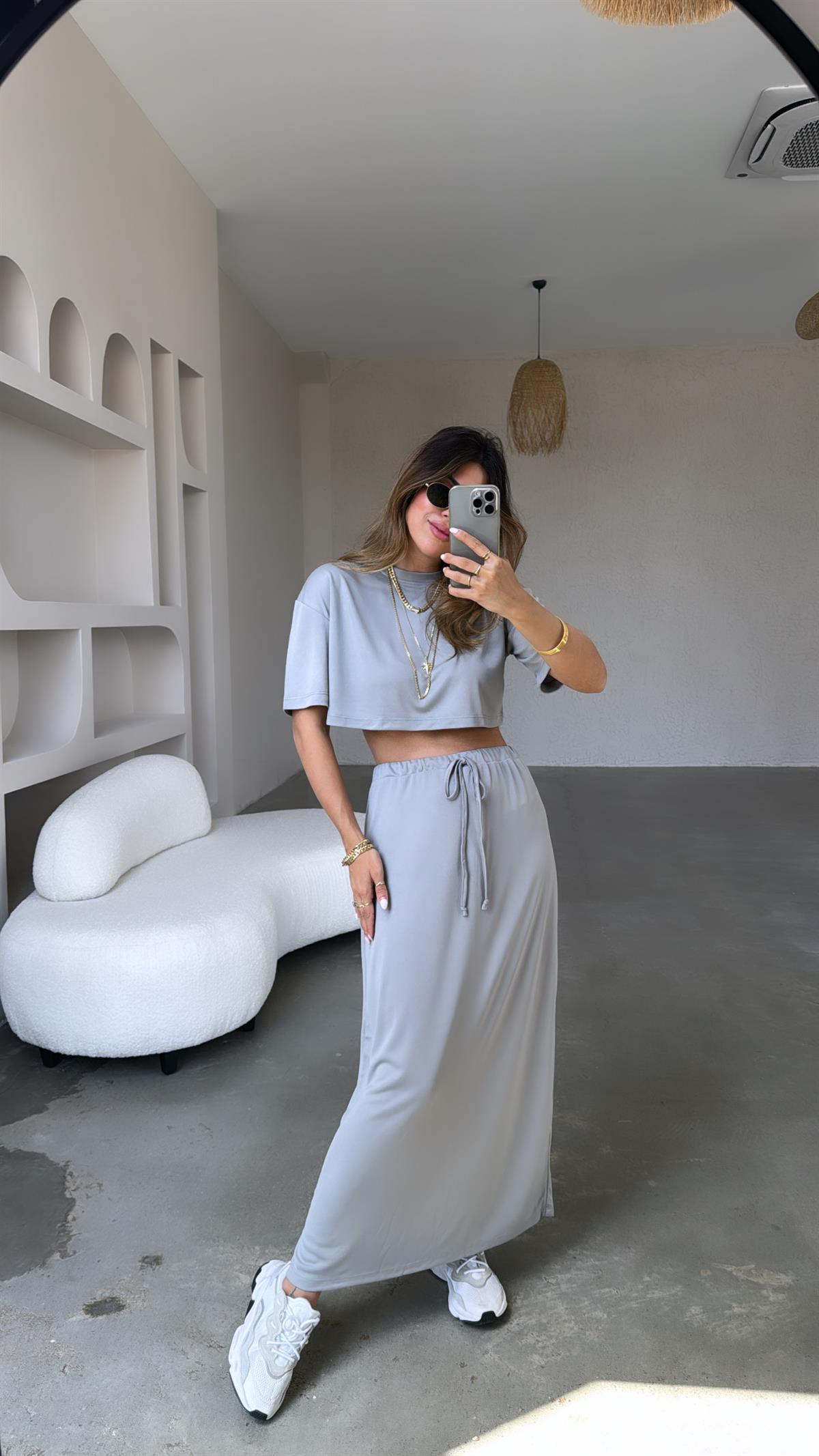 Gri Crop Tshirt Etek Takım