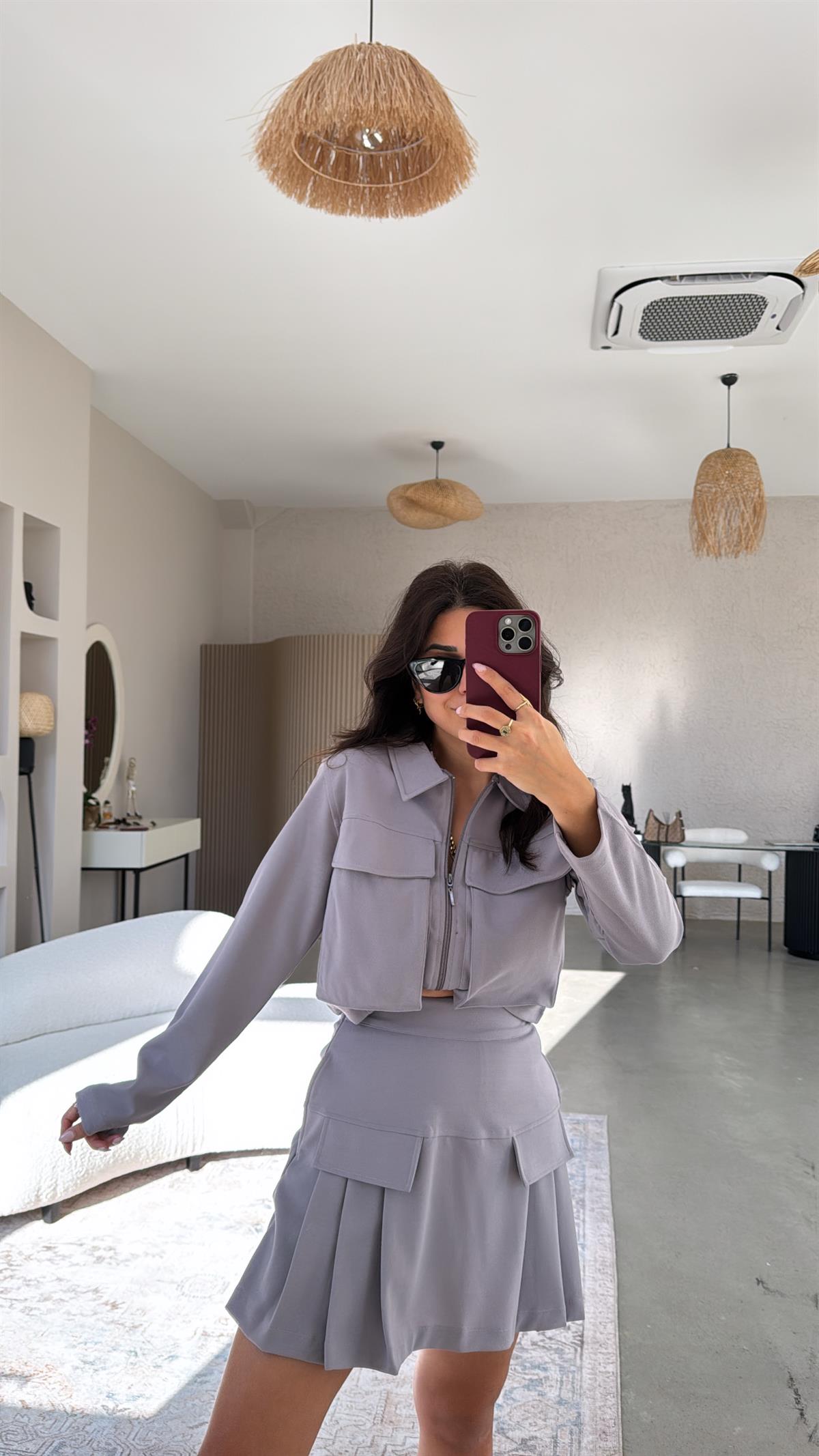 Gri Fermuarlı Ceket Şort Etek Takım