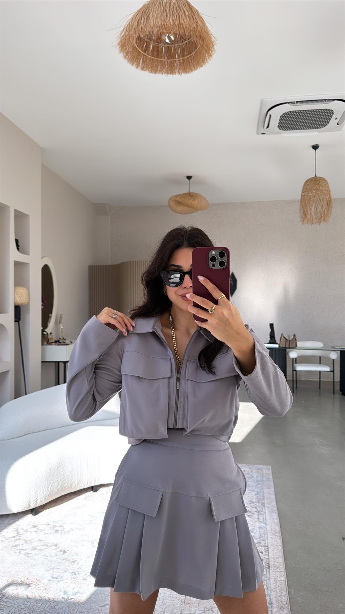 Gri Fermuarlı Ceket Şort Etek Takım