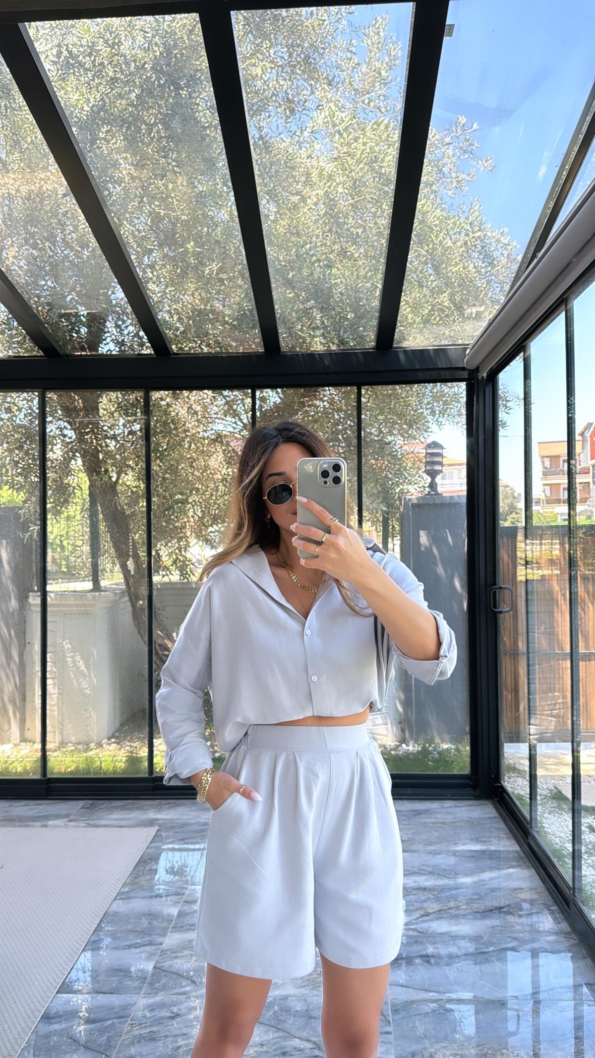 Gri Keten Gömlekli Takım