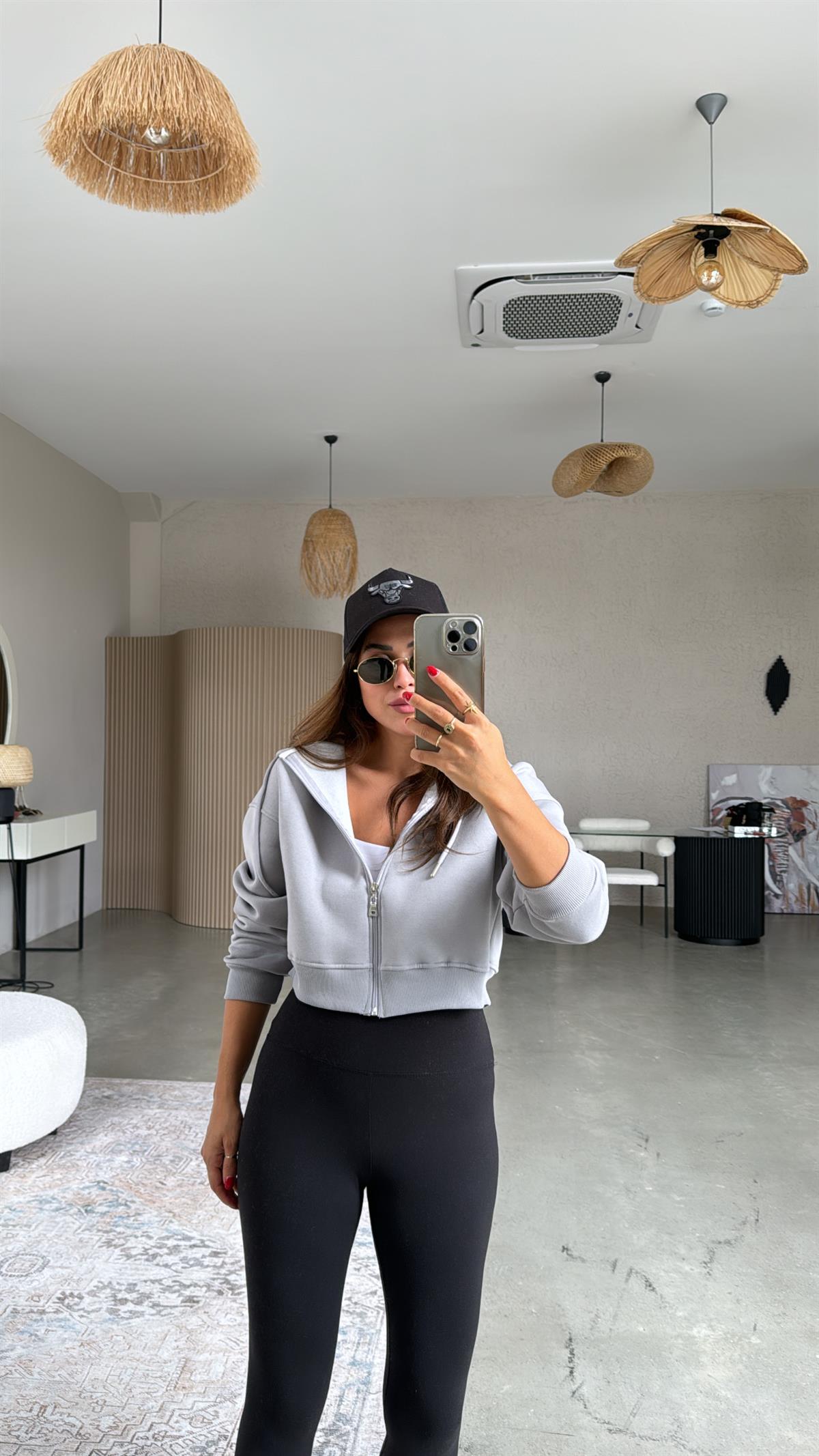 Gri Kısa Fermuarlı Şardonlu Ceket