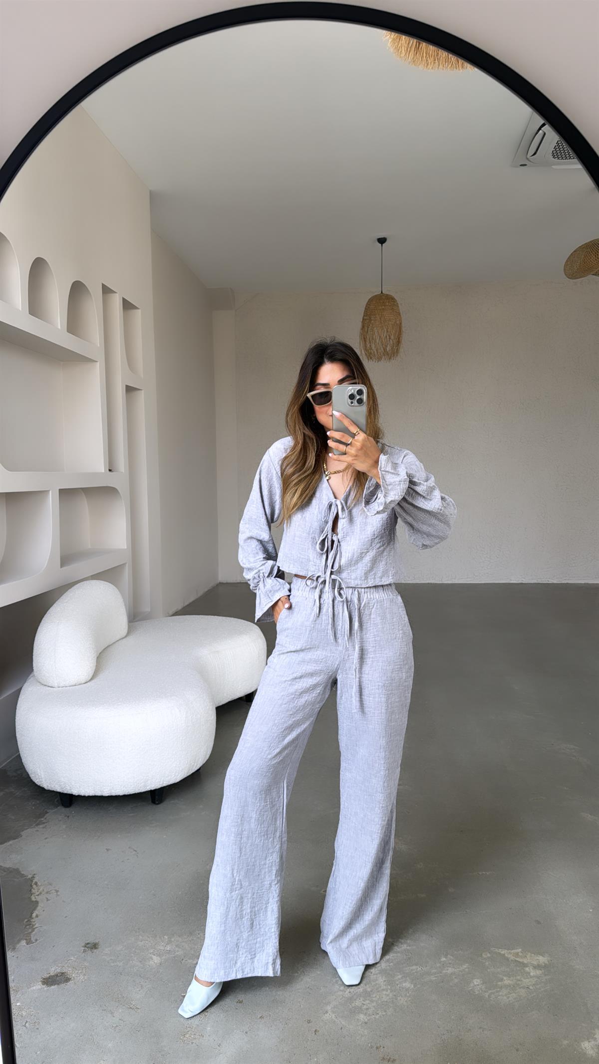 Gri Önden Bağlamalı Keten Takım