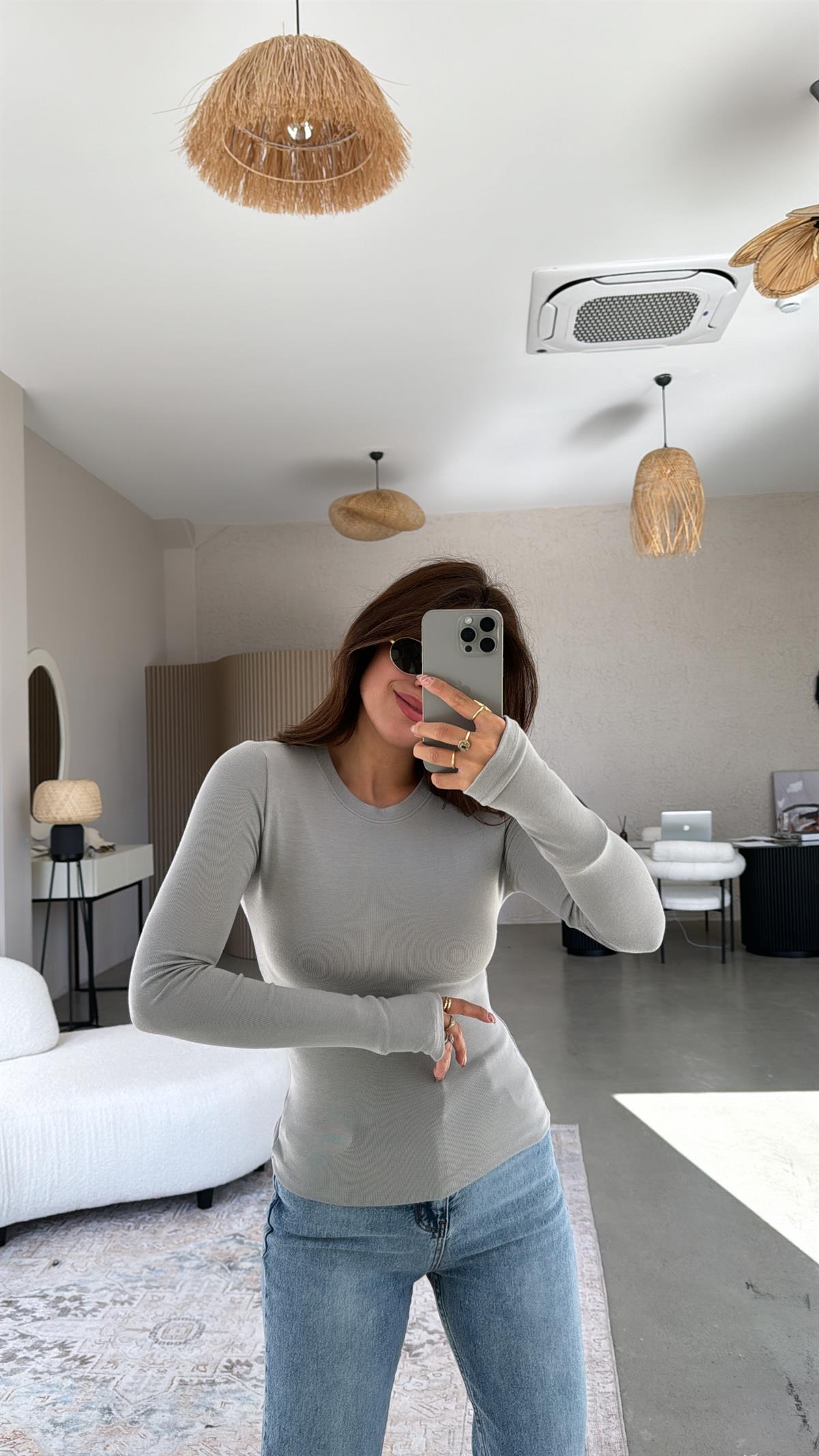 Gri Parmak Geçme Oys Kumaş Body