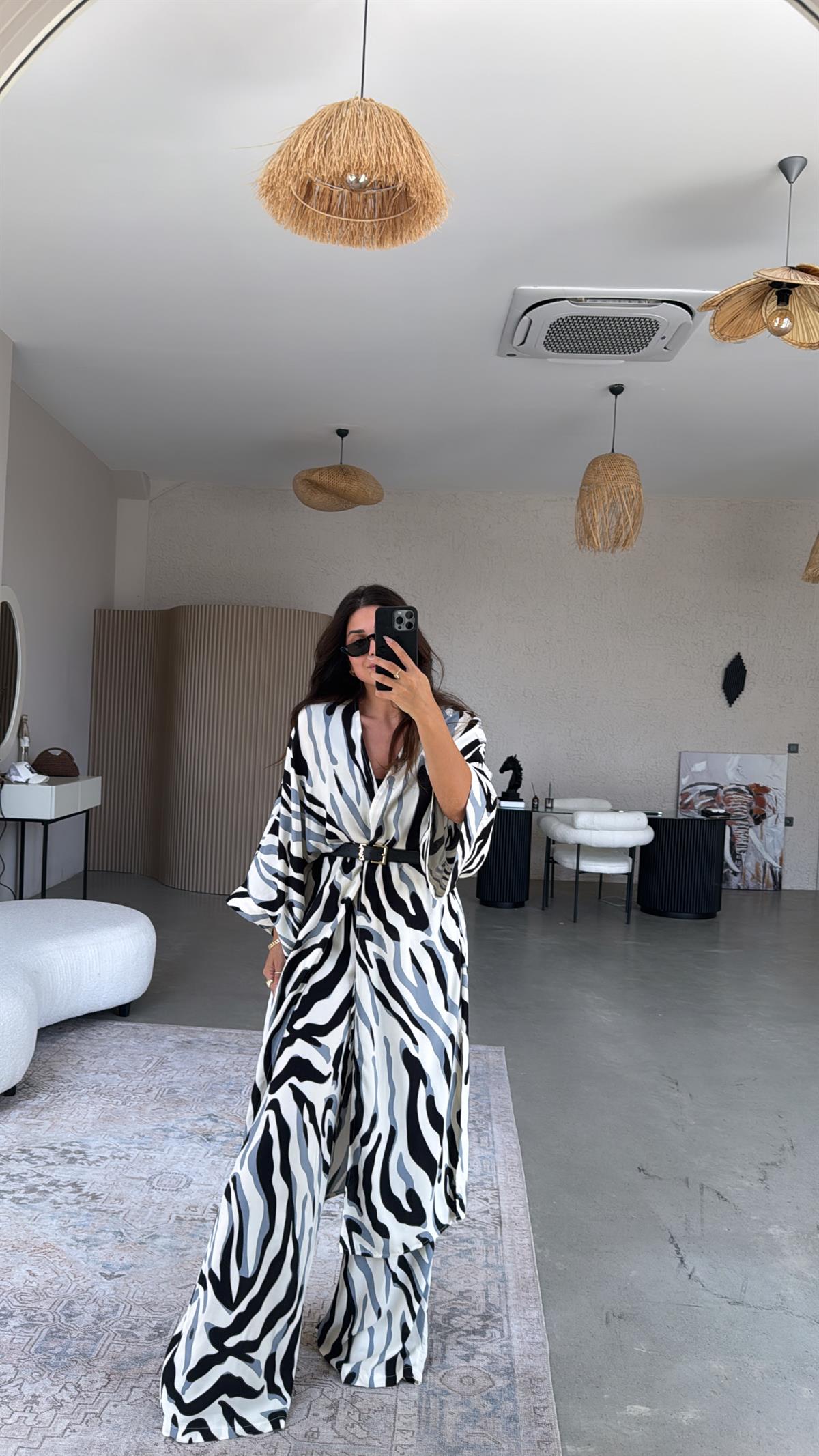 Gri Siyah Kaplan Desenli Kimono Pantolon Takım