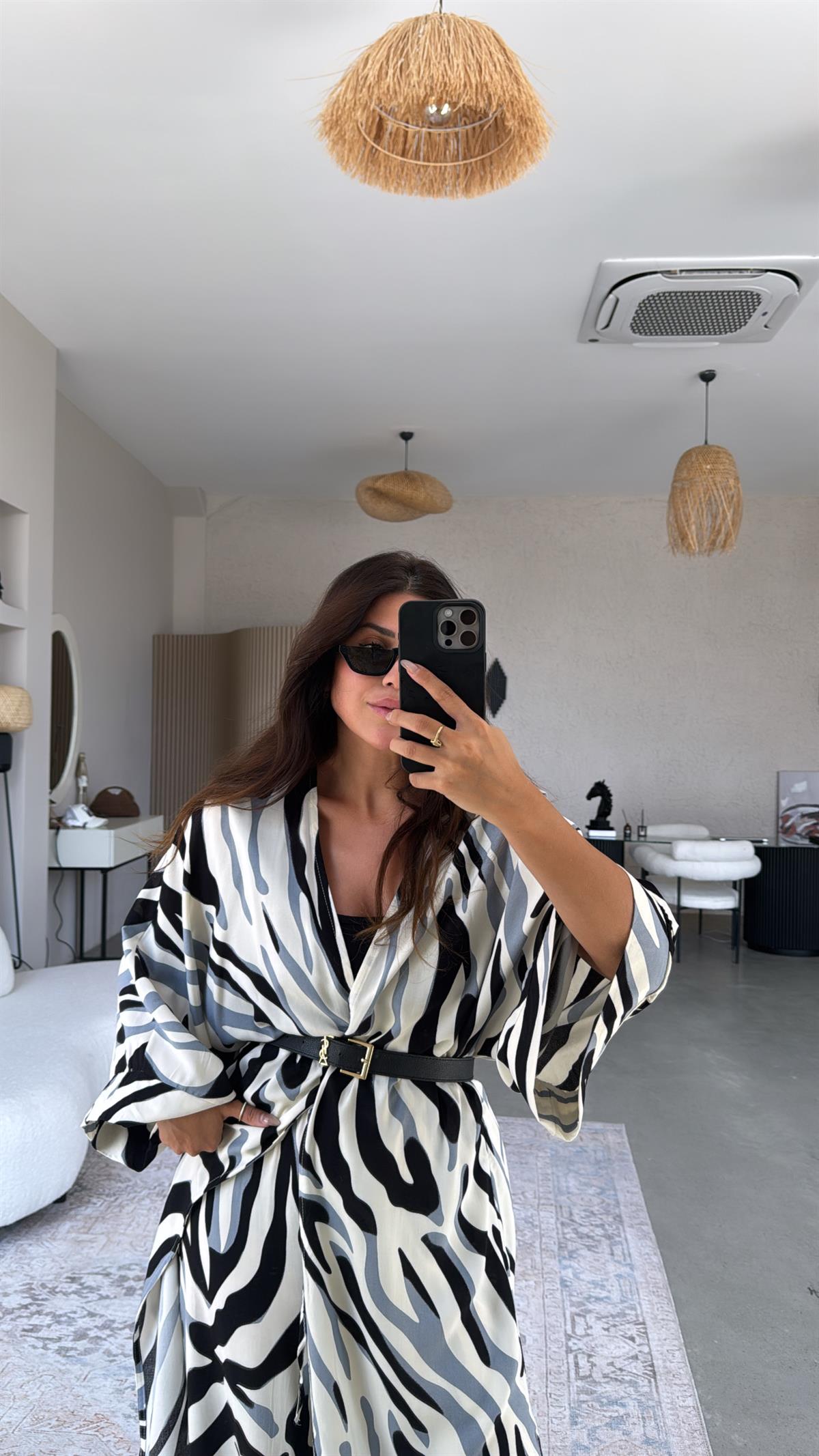 Gri Siyah Kaplan Desenli Kimono Pantolon Takım