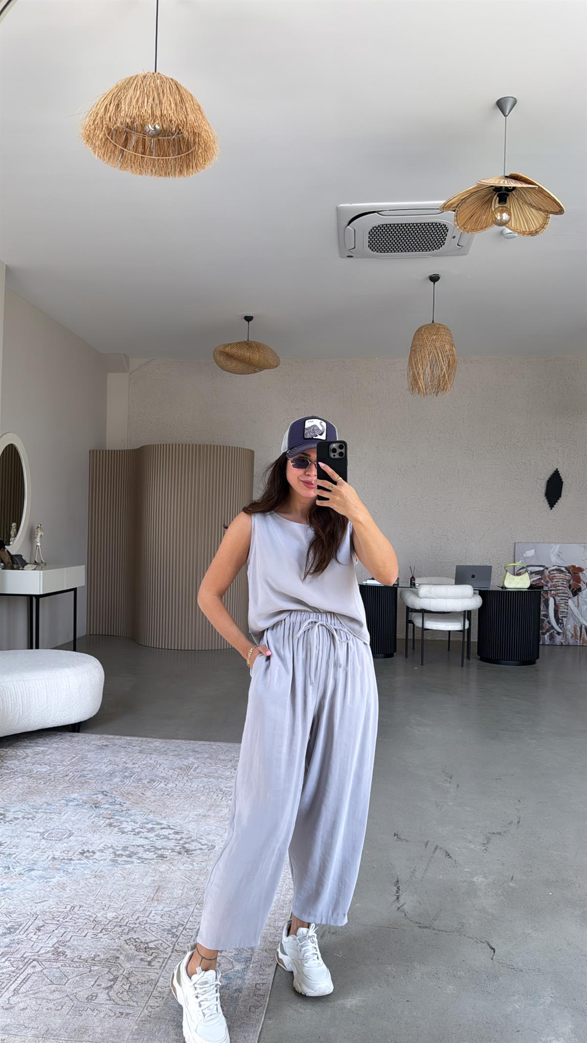 Gri Tensel Cepli Takım