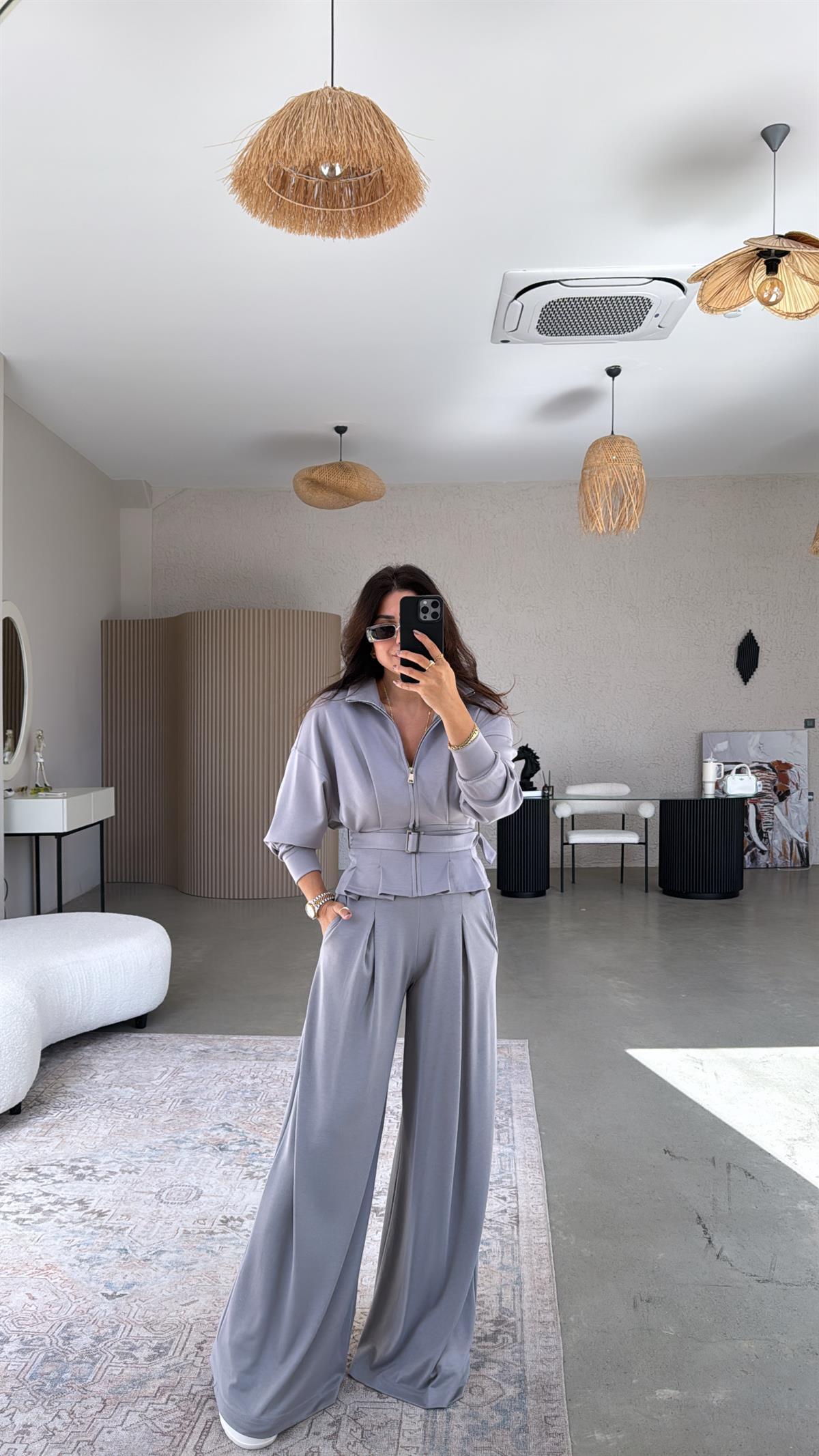 Gri Tokalı Ceketli Pantolon Takım