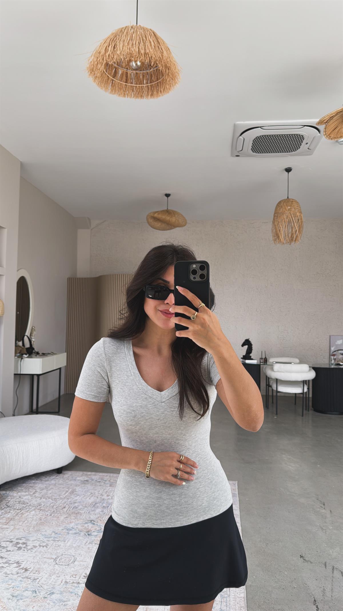 Gri V Yaka Oys Basic