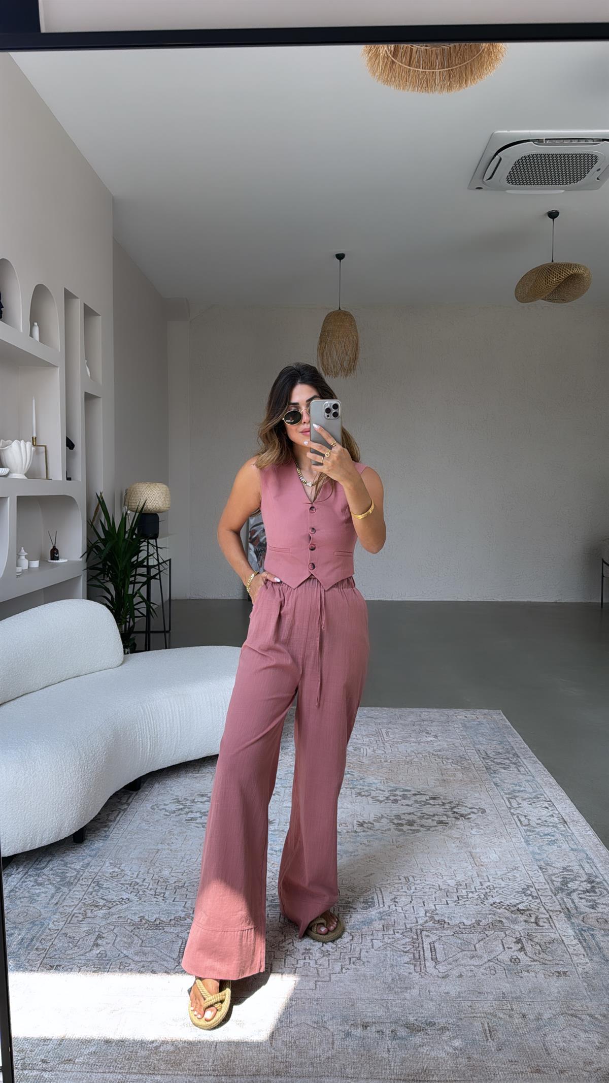 Gülkurusu ZR Yelekli Keten Takım