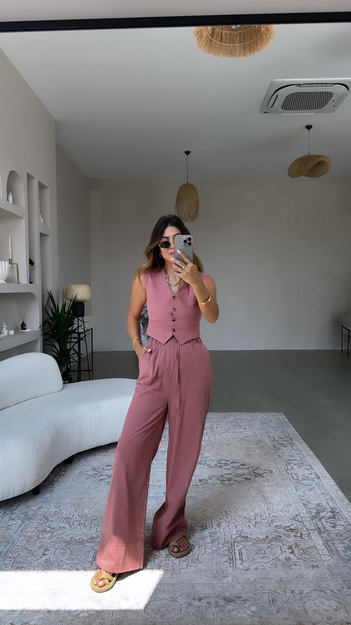 Gülkurusu ZR Yelekli Keten Takım