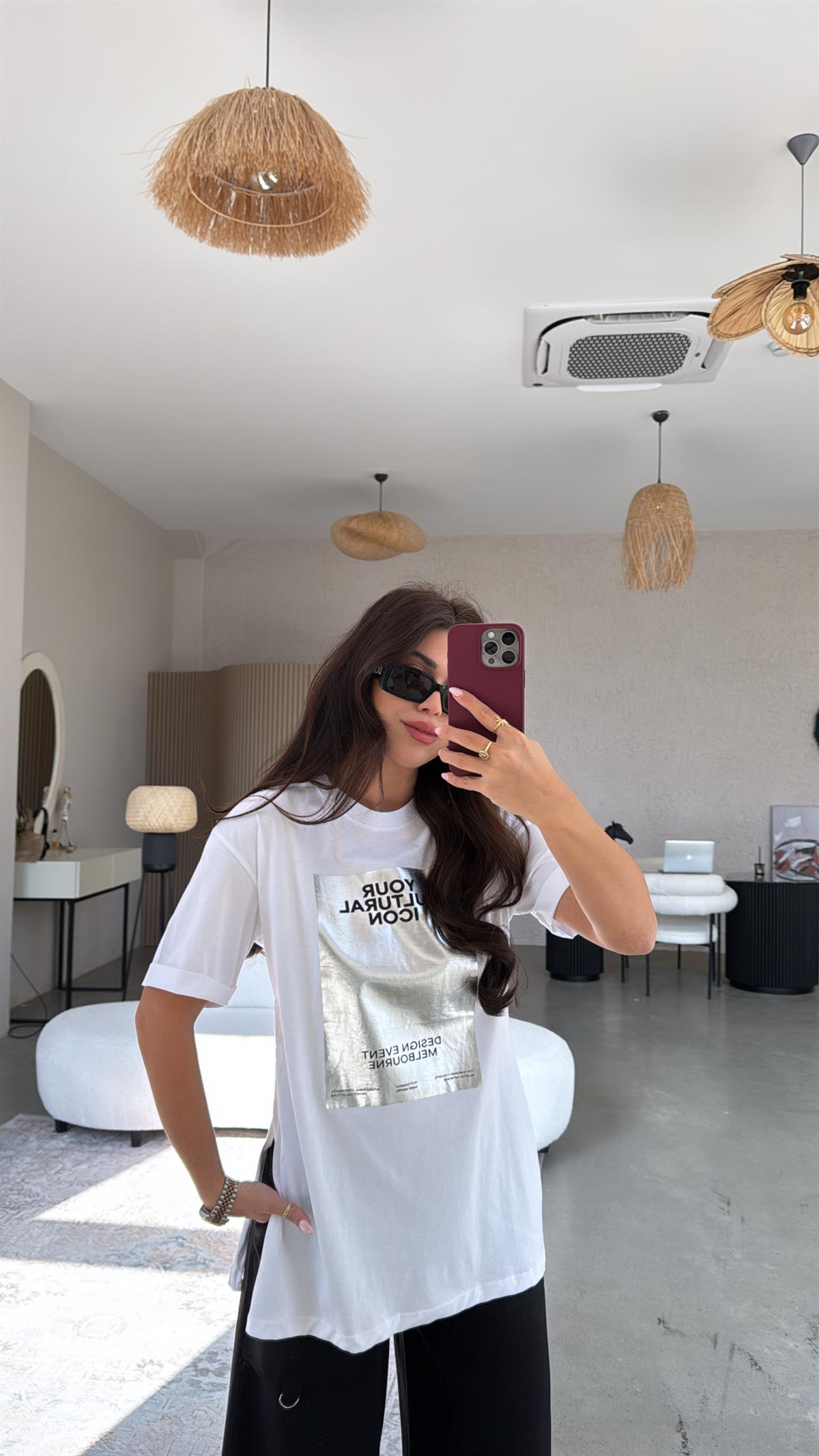 Gümüş Parlak Icon Baskılı Tshirt