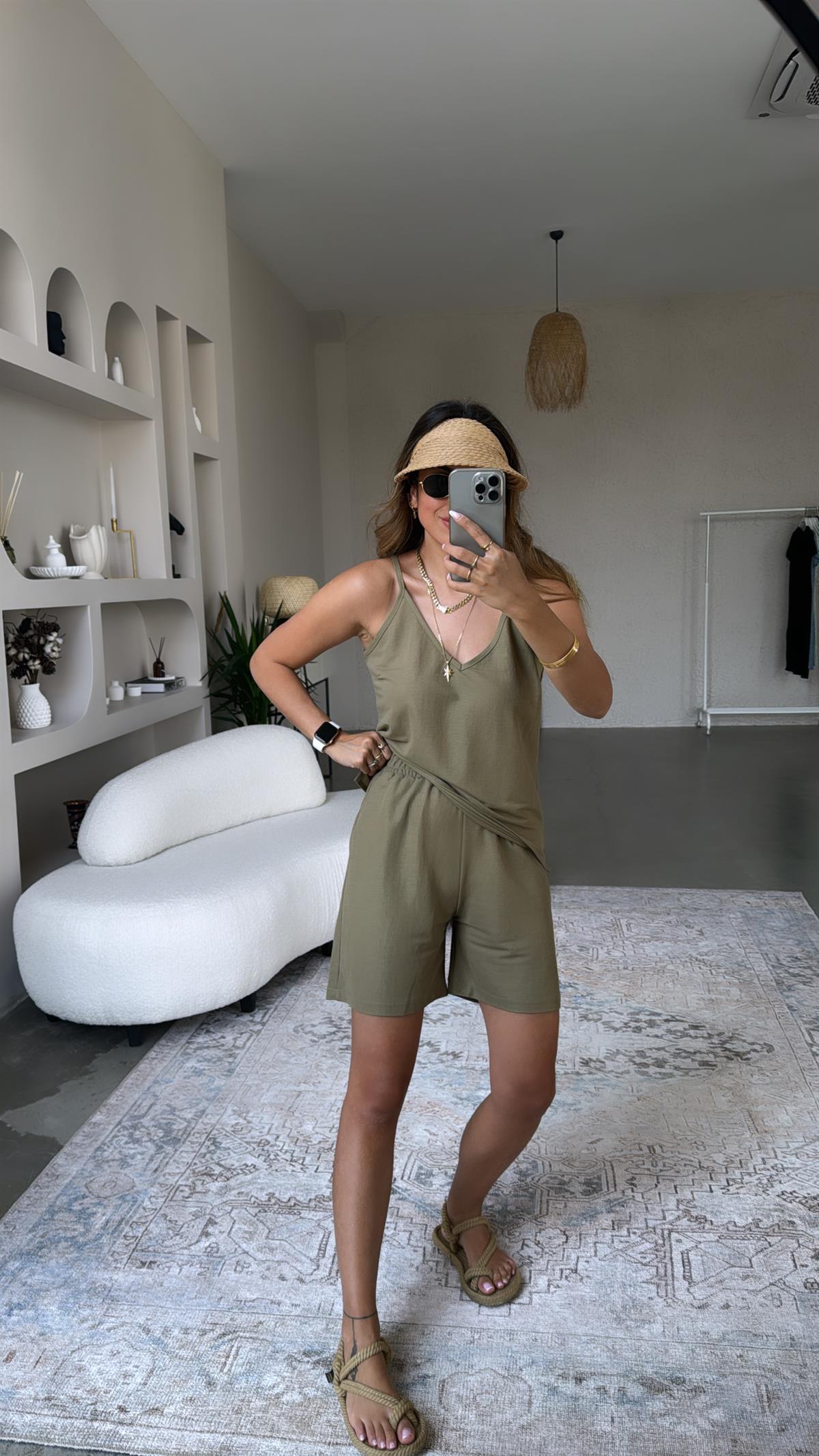 Haki Askılı Şortlu Takım