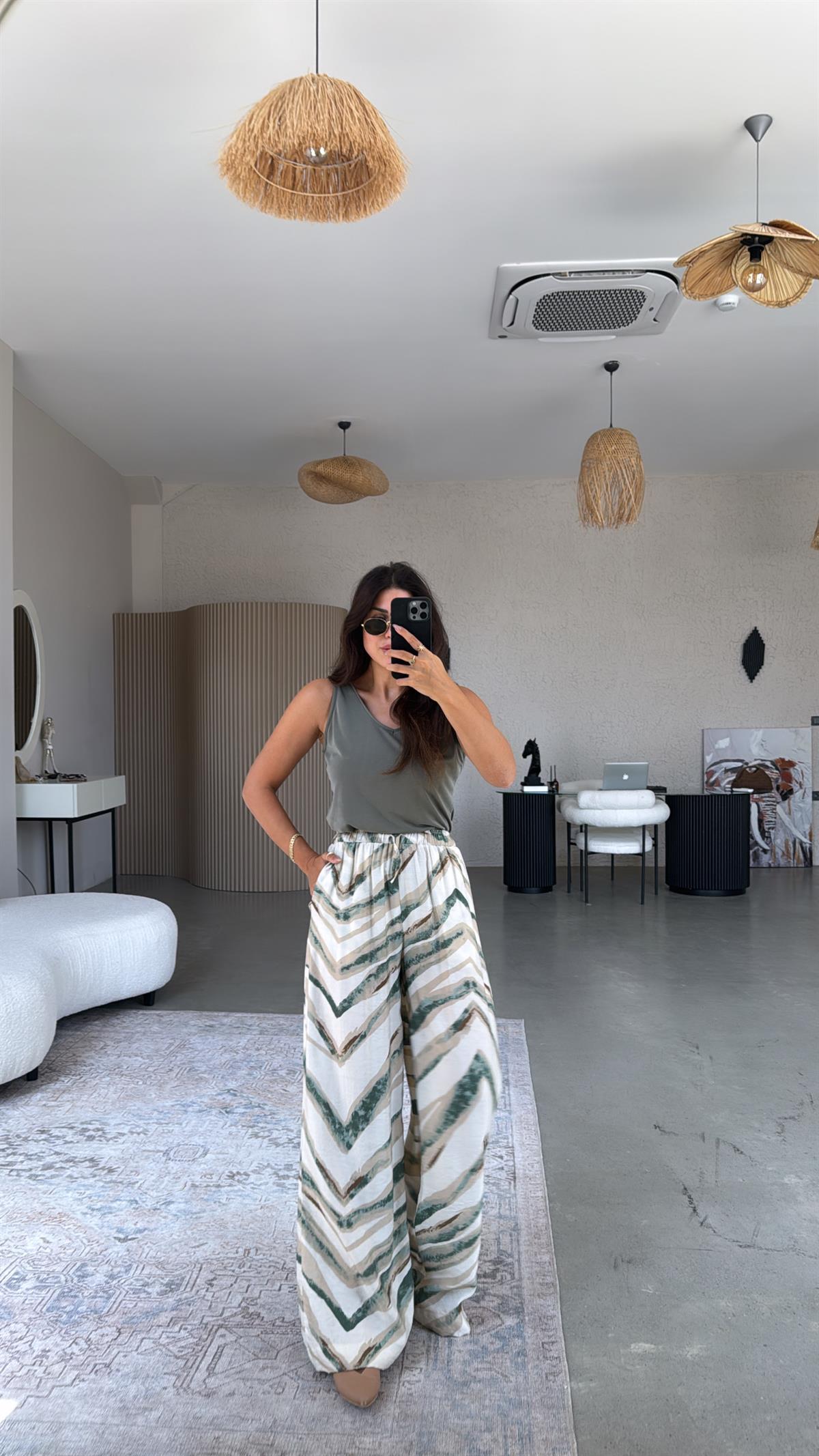 Haki Desenli Bol Paça Pantolon