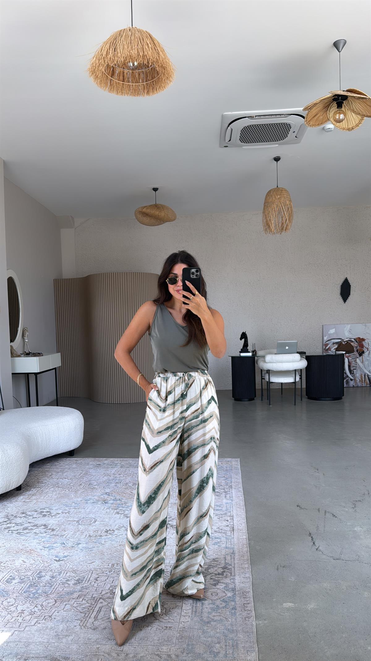 Haki Desenli Bol Paça Pantolon