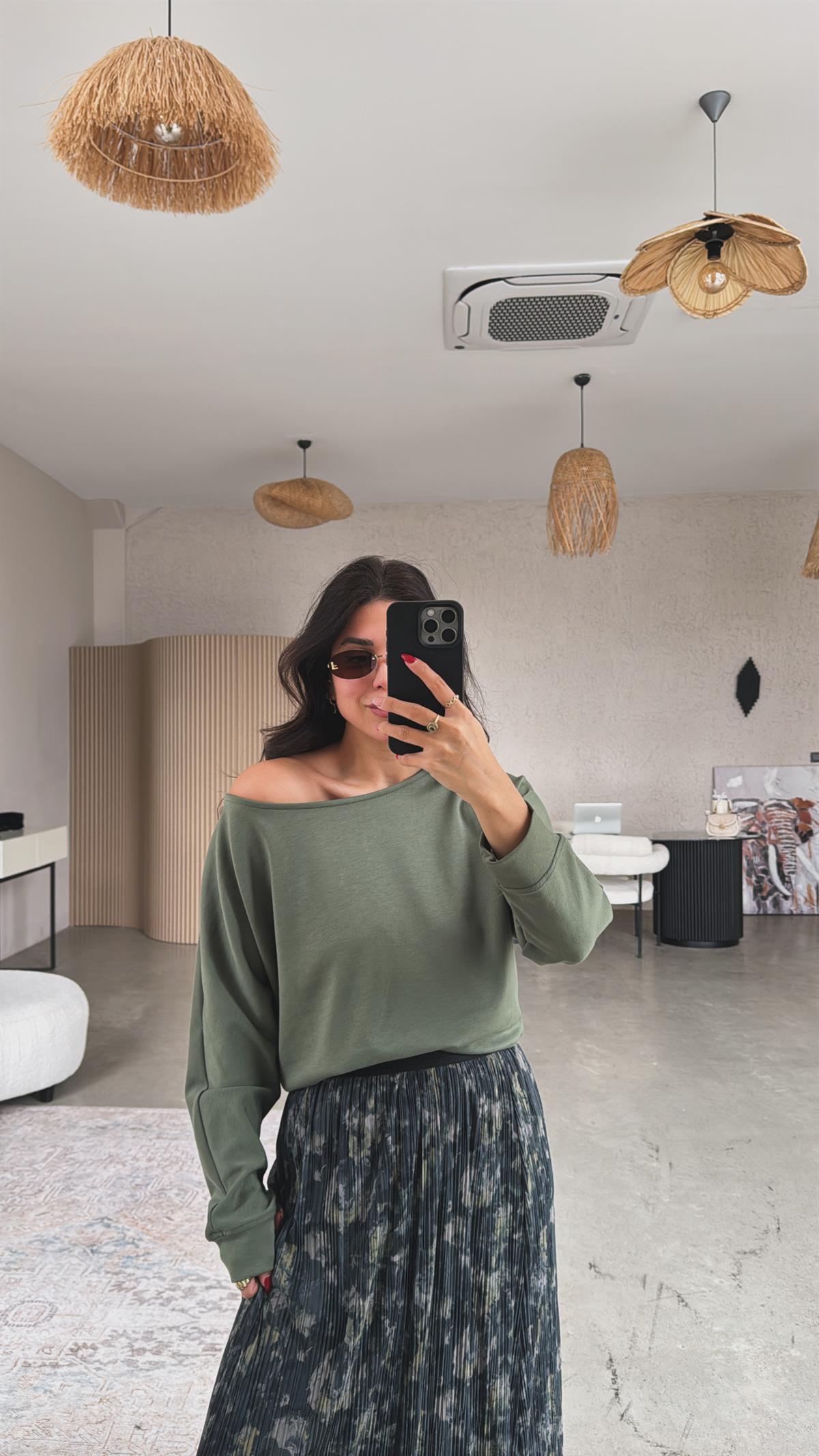 Haki Kayık Yaka Modal Sweat Bluz