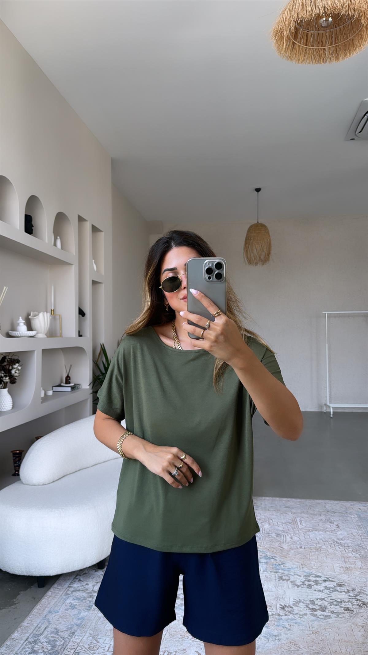 Haki Kayık Yaka Pyr Tshirt