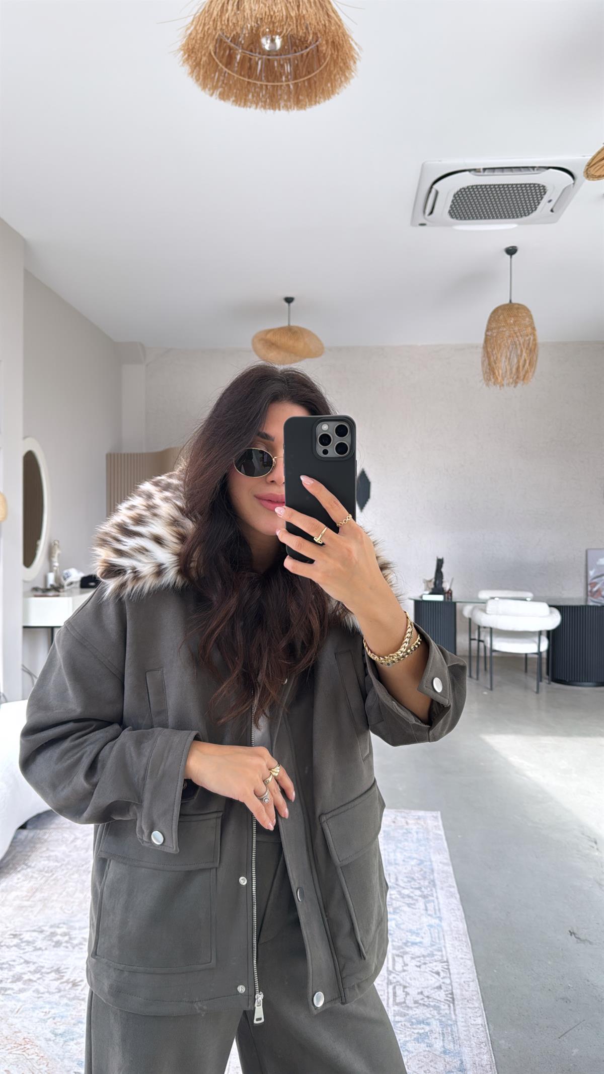 Haki Nubuk Leopar Kürklü Mont Pantolon Takım