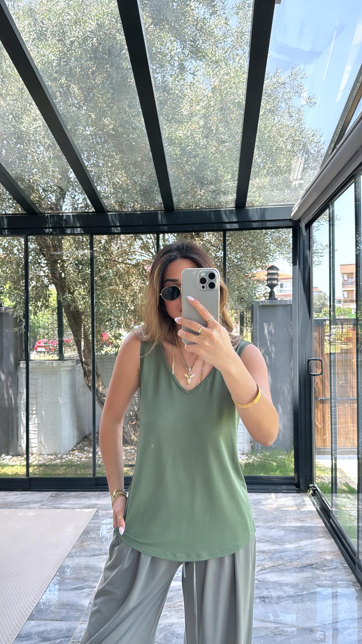 Haki Ön Arka V Yaka Atlet