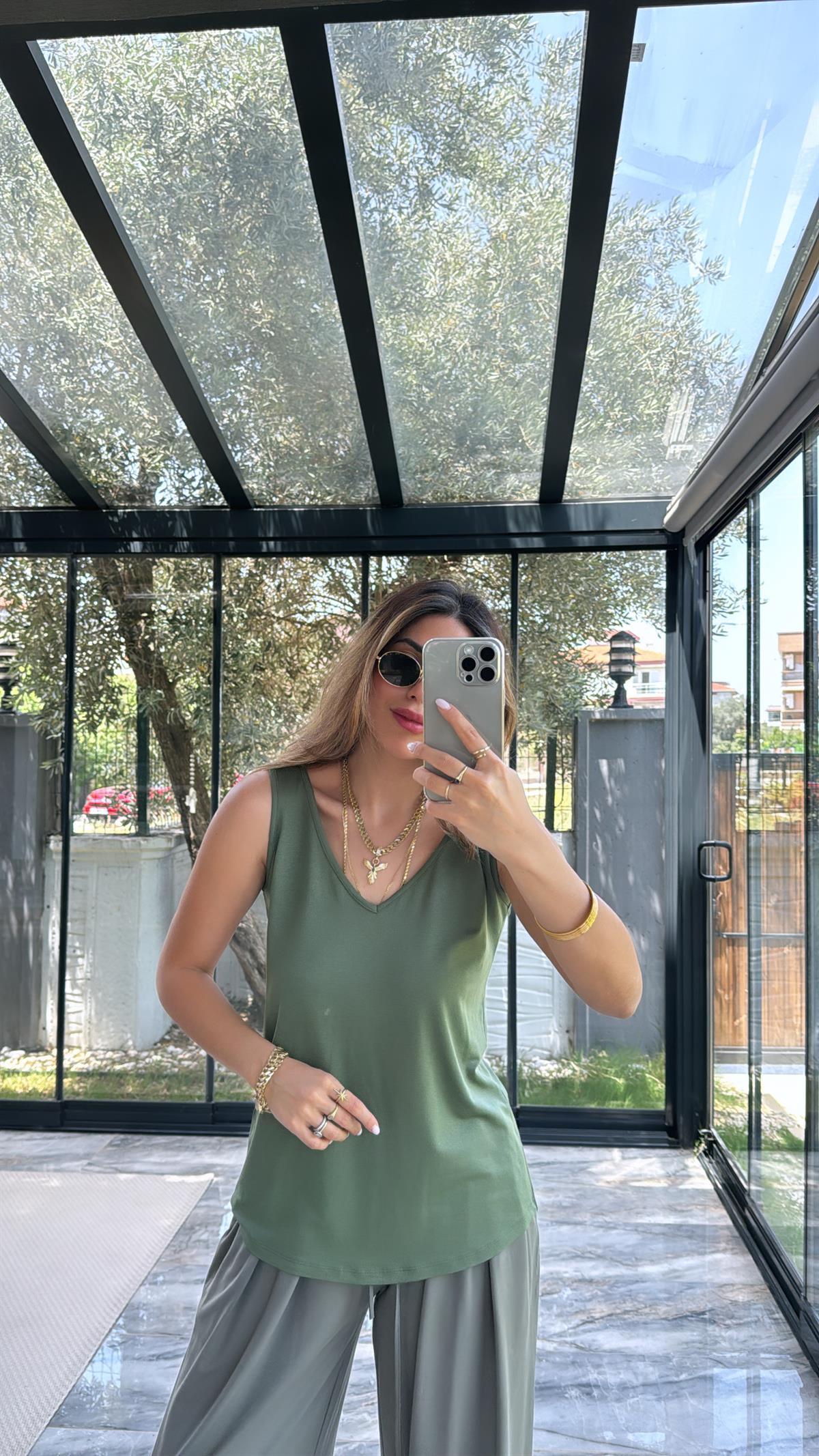 Haki Ön Arka V Yaka Atlet