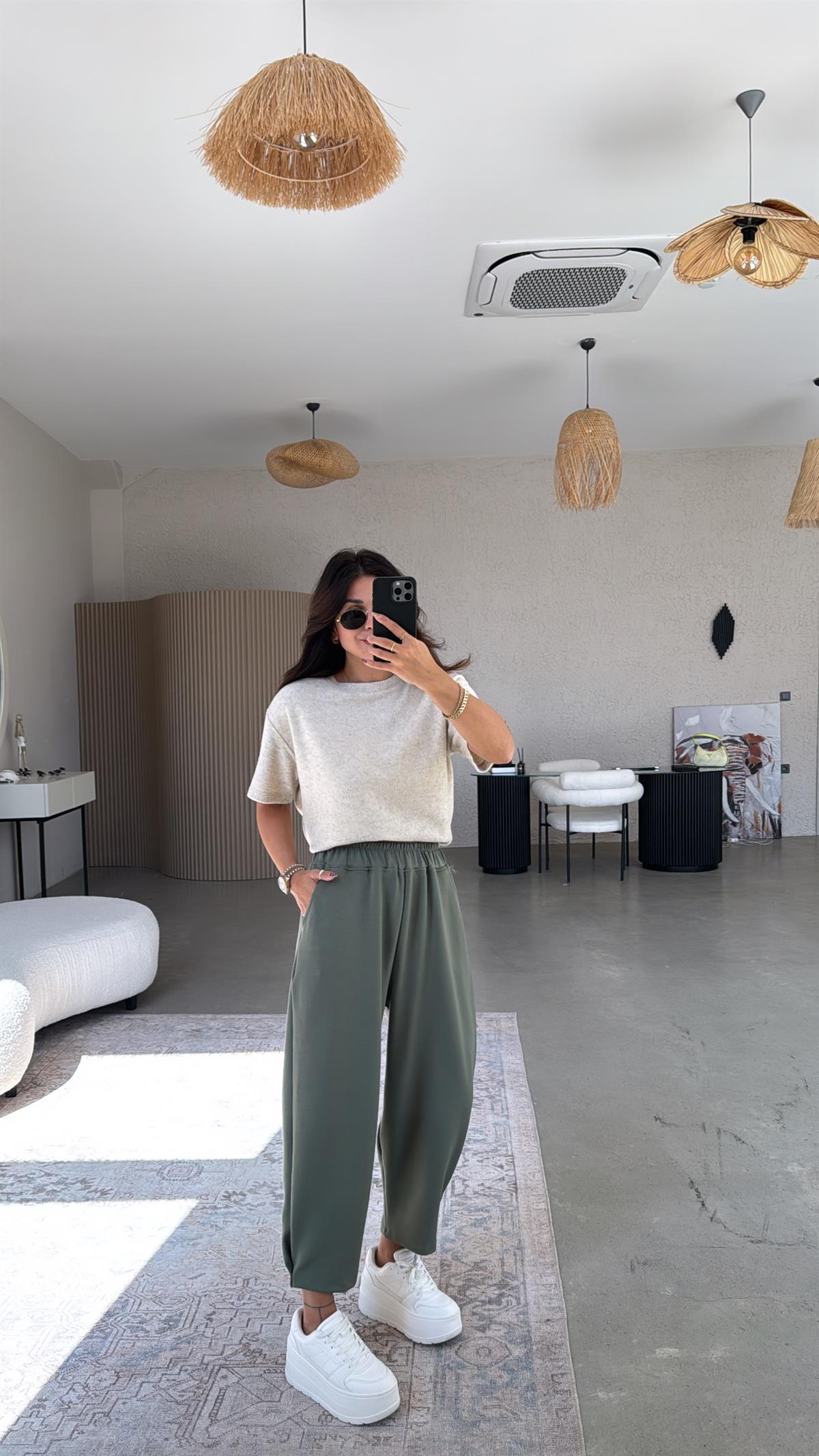 Haki Paça Tutturmalı Eşofman