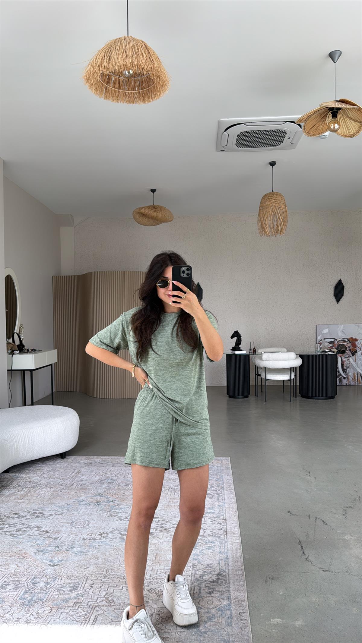 Haki Şort Tshirt Basic Takım