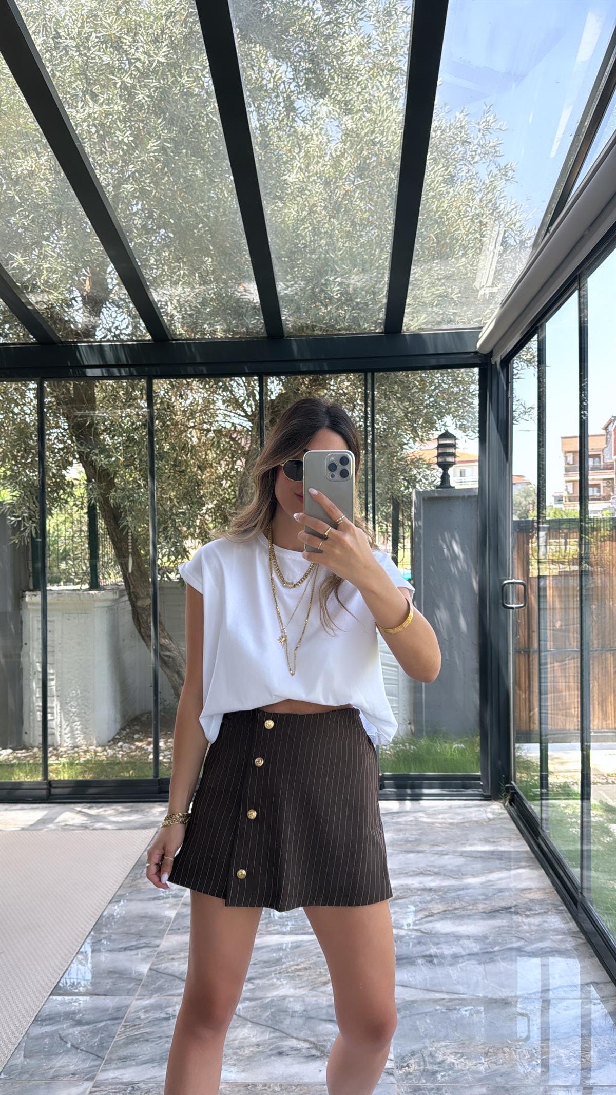 Kahve Çizgili Gold Düğme Şort Etek