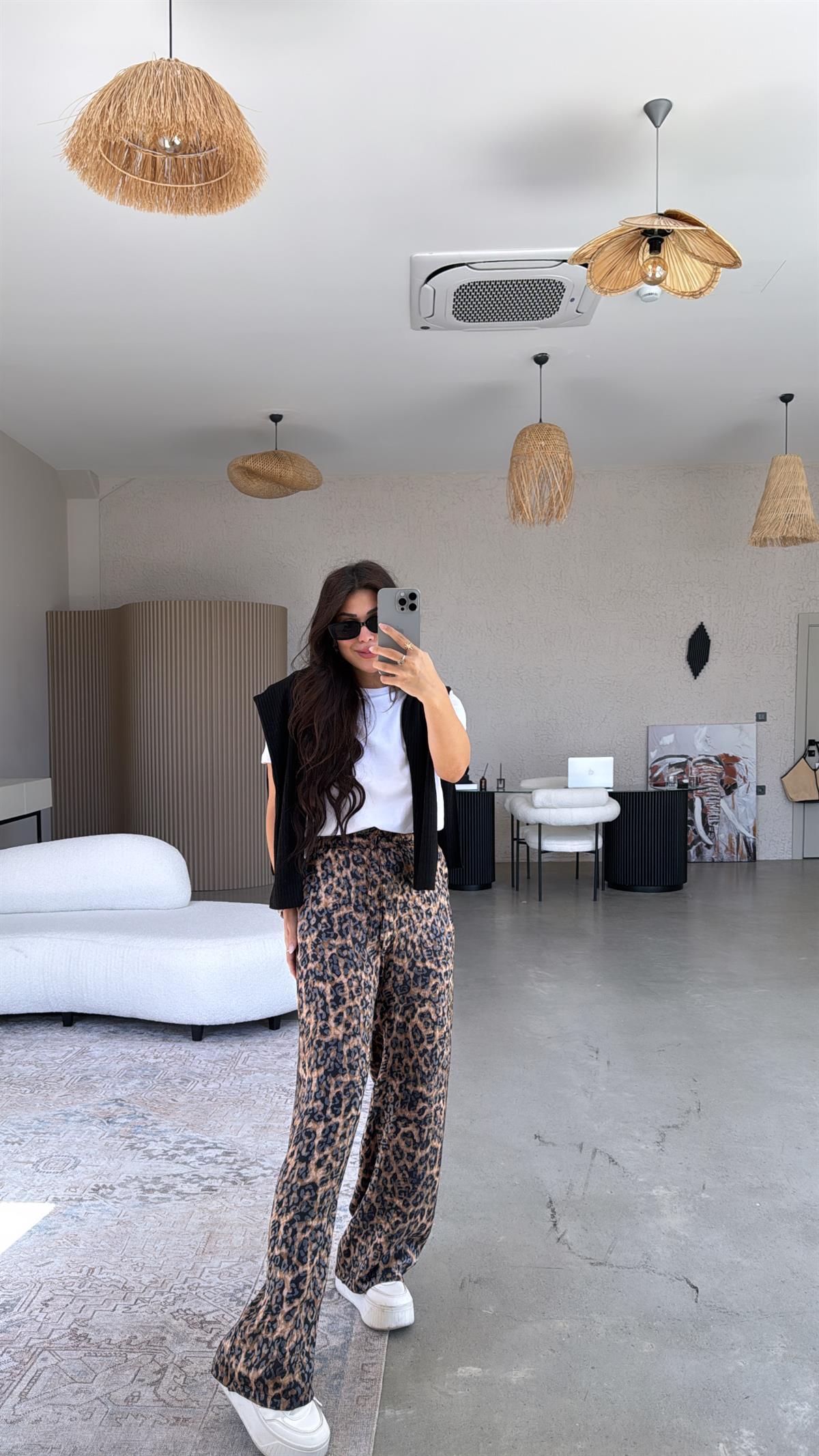 Kahve Leopar Desenli İpek Saten Pantolon