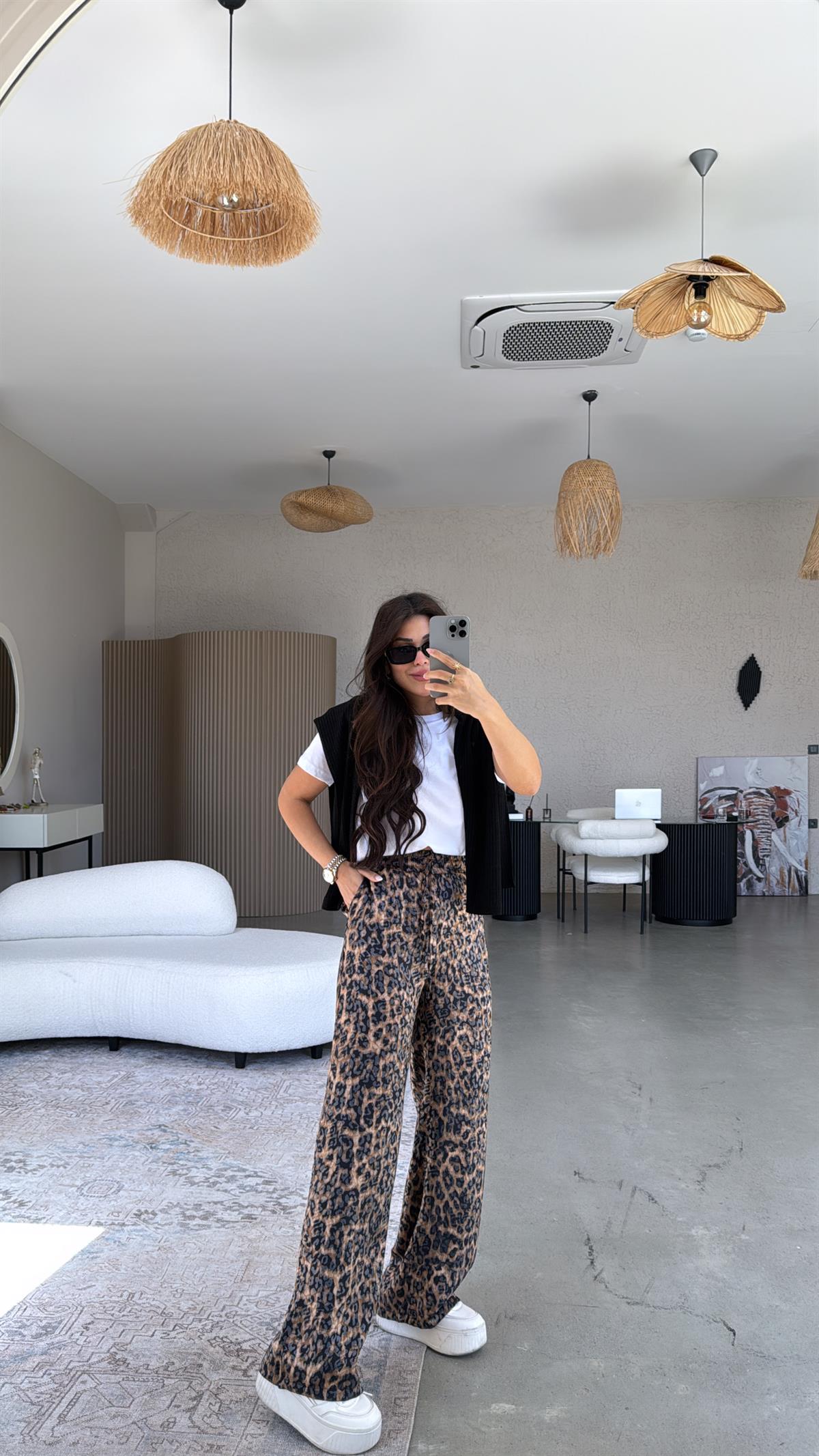 Kahve Leopar Desenli İpek Saten Pantolon