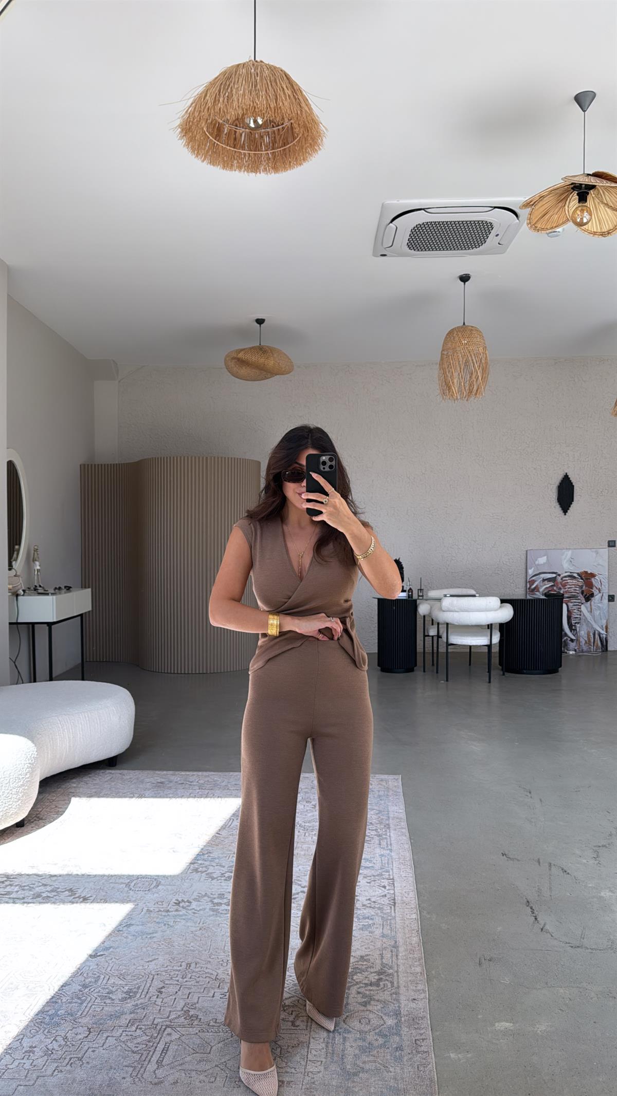 Kahve ZR Model Kruvaze Bluz Pantolon Takım