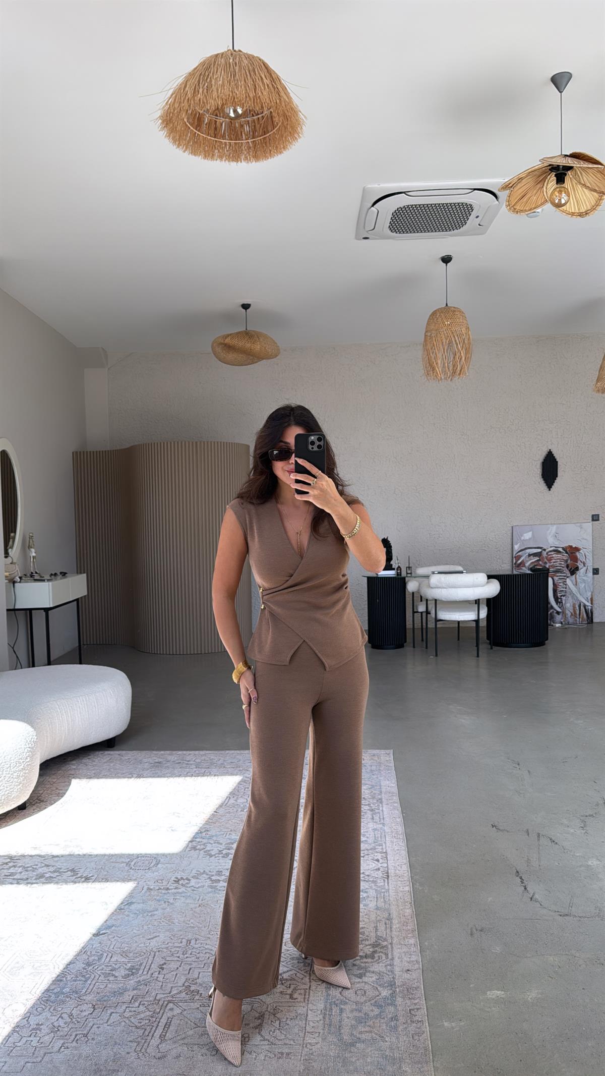 Kahve ZR Model Kruvaze Bluz Pantolon Takım