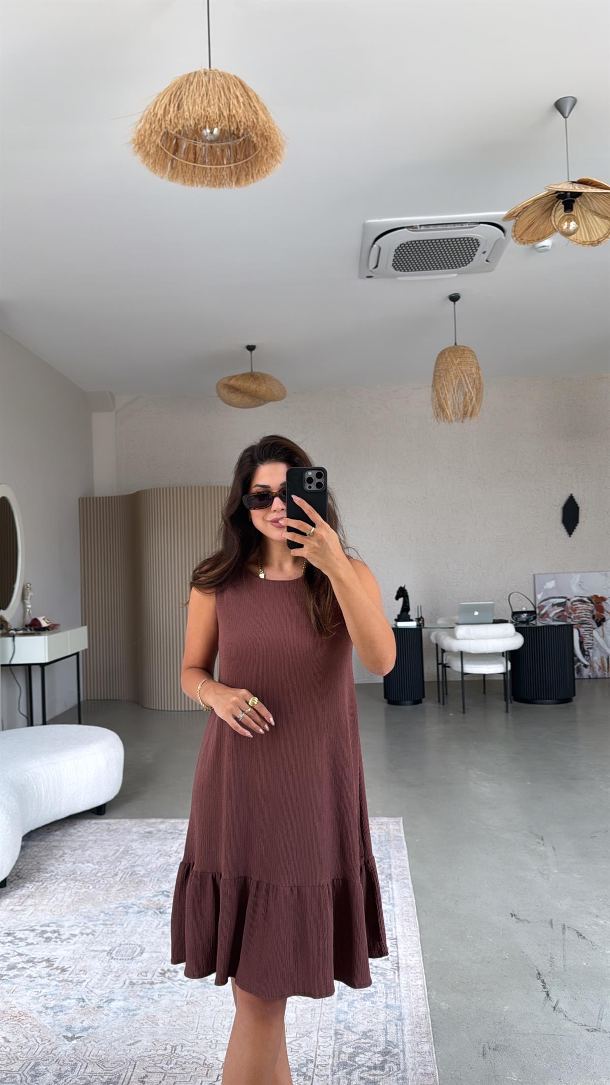 Kahverengi Altı Volanlı Bürümcük Elbise