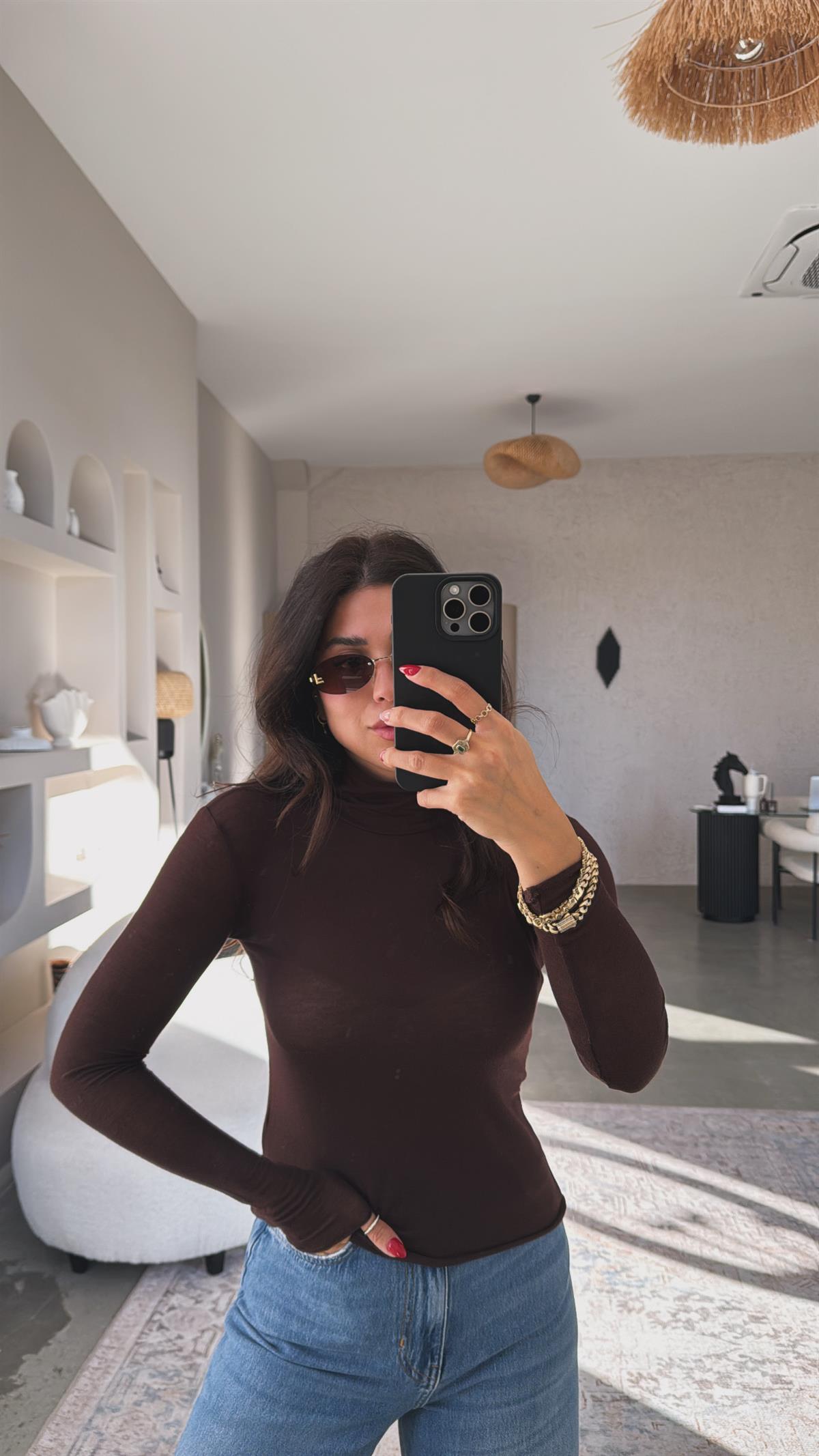 Kahverengi Boğazlı Yarı Transparan Bluz