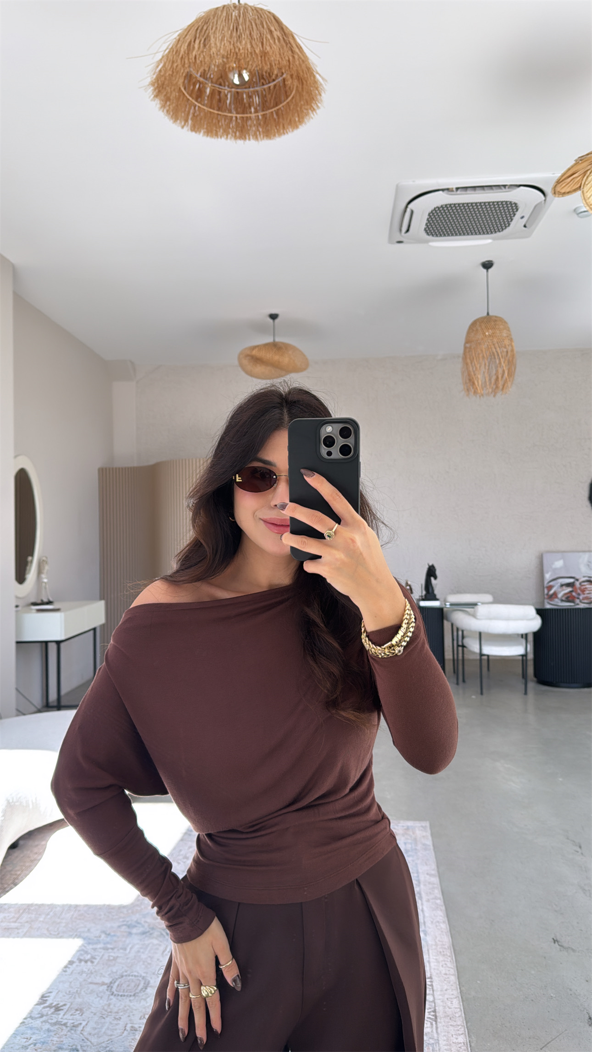 Kahverengi Buzzy Omzu Açık Bluz