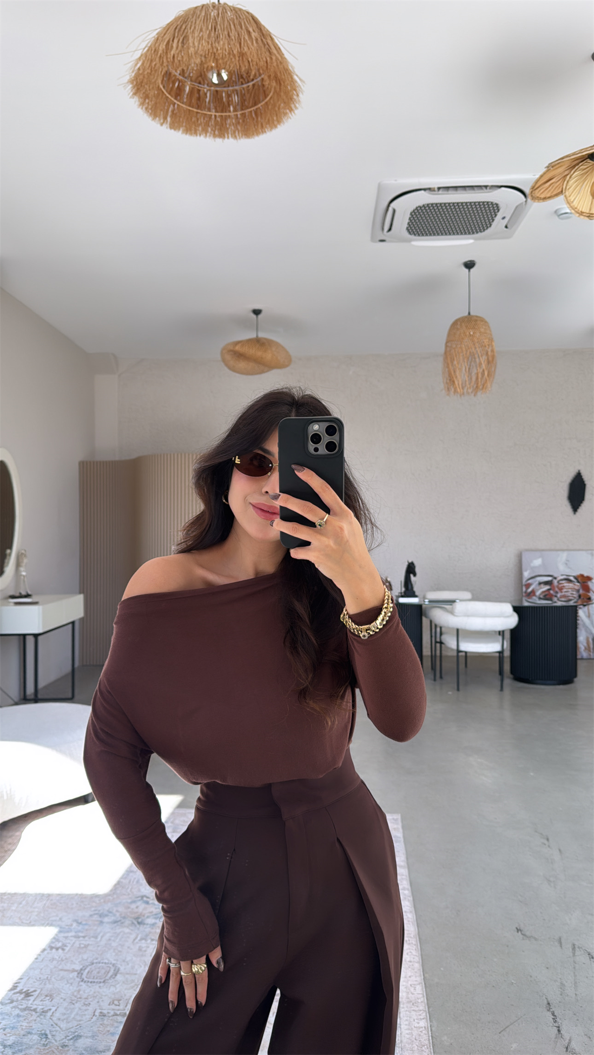 Kahverengi Buzzy Omzu Açık Bluz
