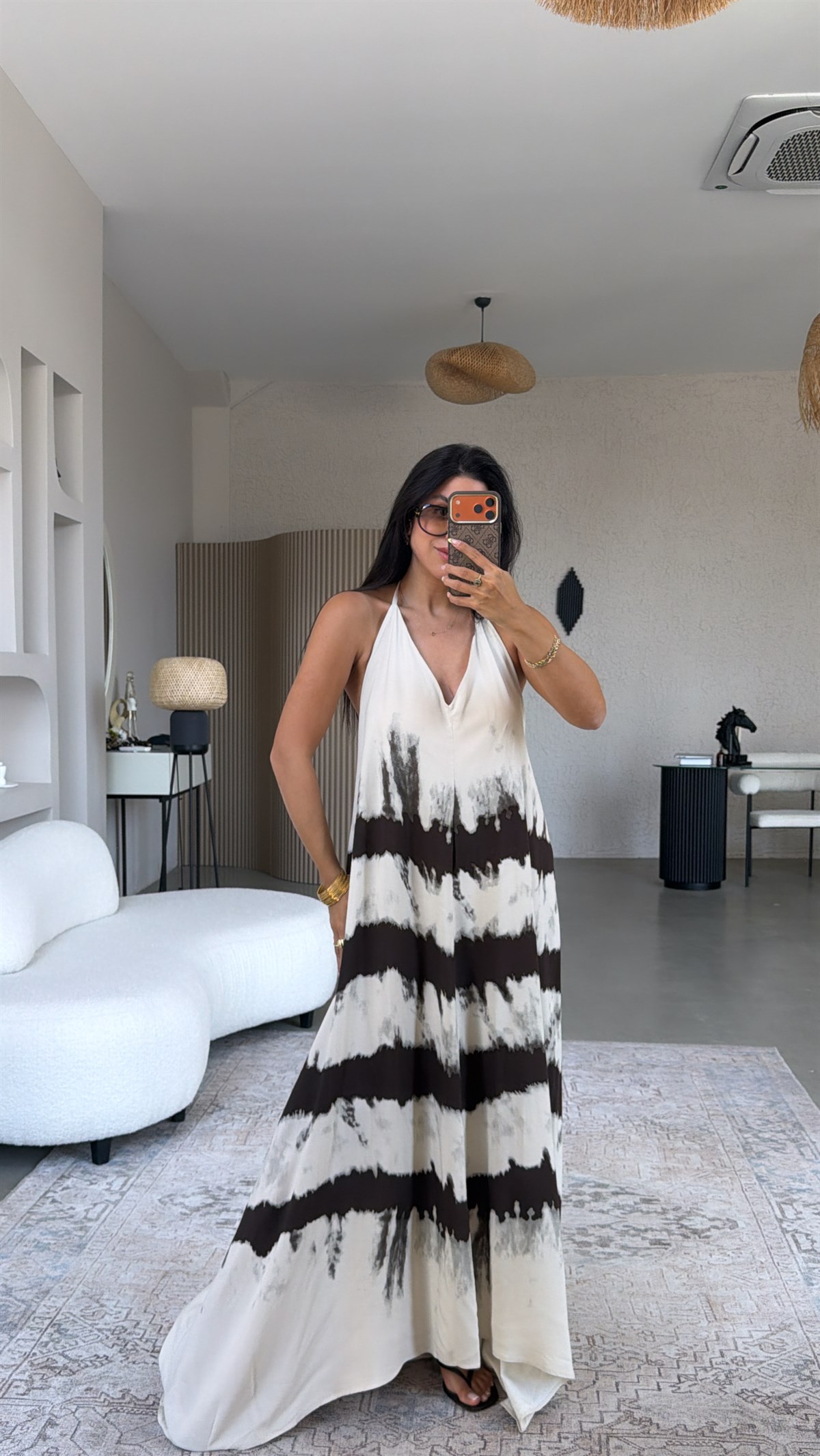 Kahverengi Çizgili Boyundan Bağlamalı Premium Maxi Elbise