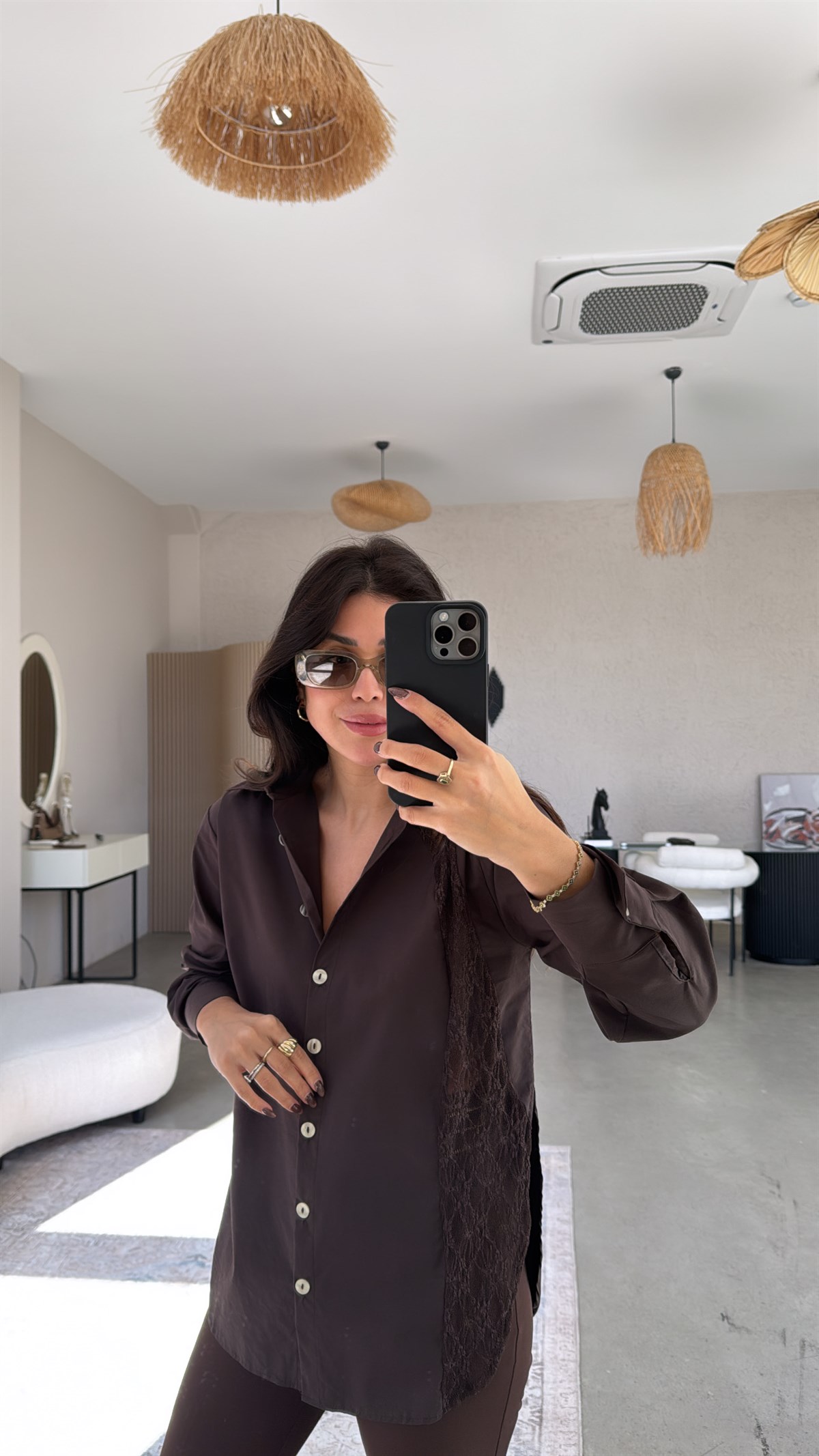 Kahverengi Dantel Detaylı Poplin Premium Gömlek