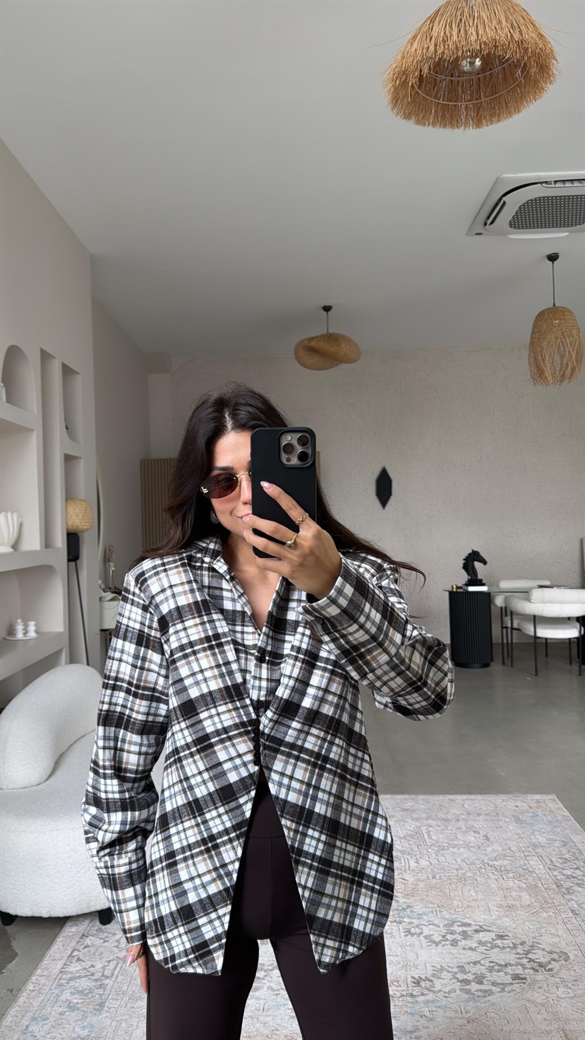 Kahverengi Ekose Vatkalı Tarz Gömlek