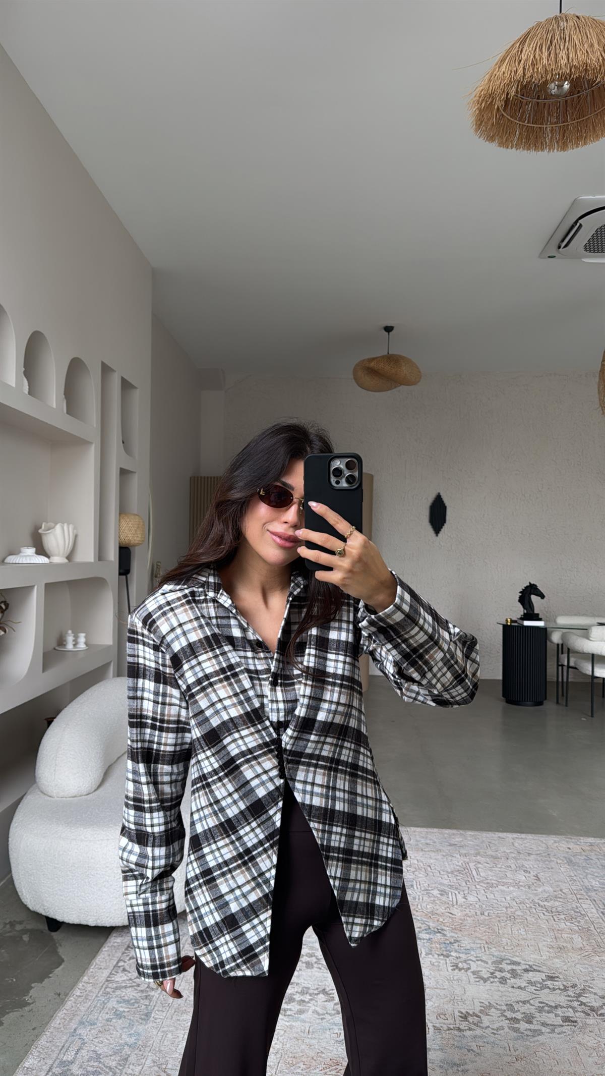 Kahverengi Ekose Vatkalı Tarz Gömlek