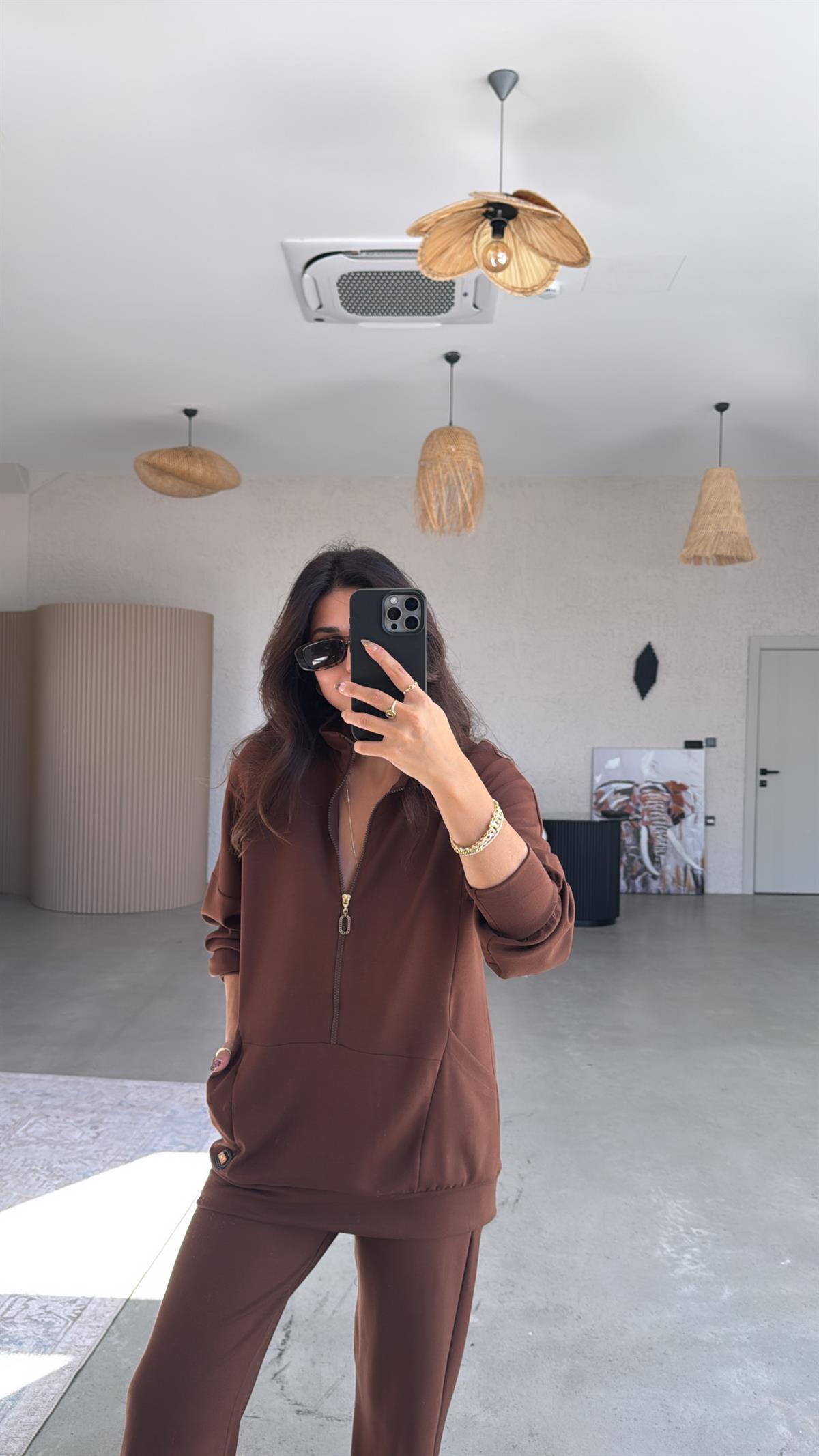 Kahverengi Fermuarlı Sweatli Aksesuarlı Eşofman Takımı