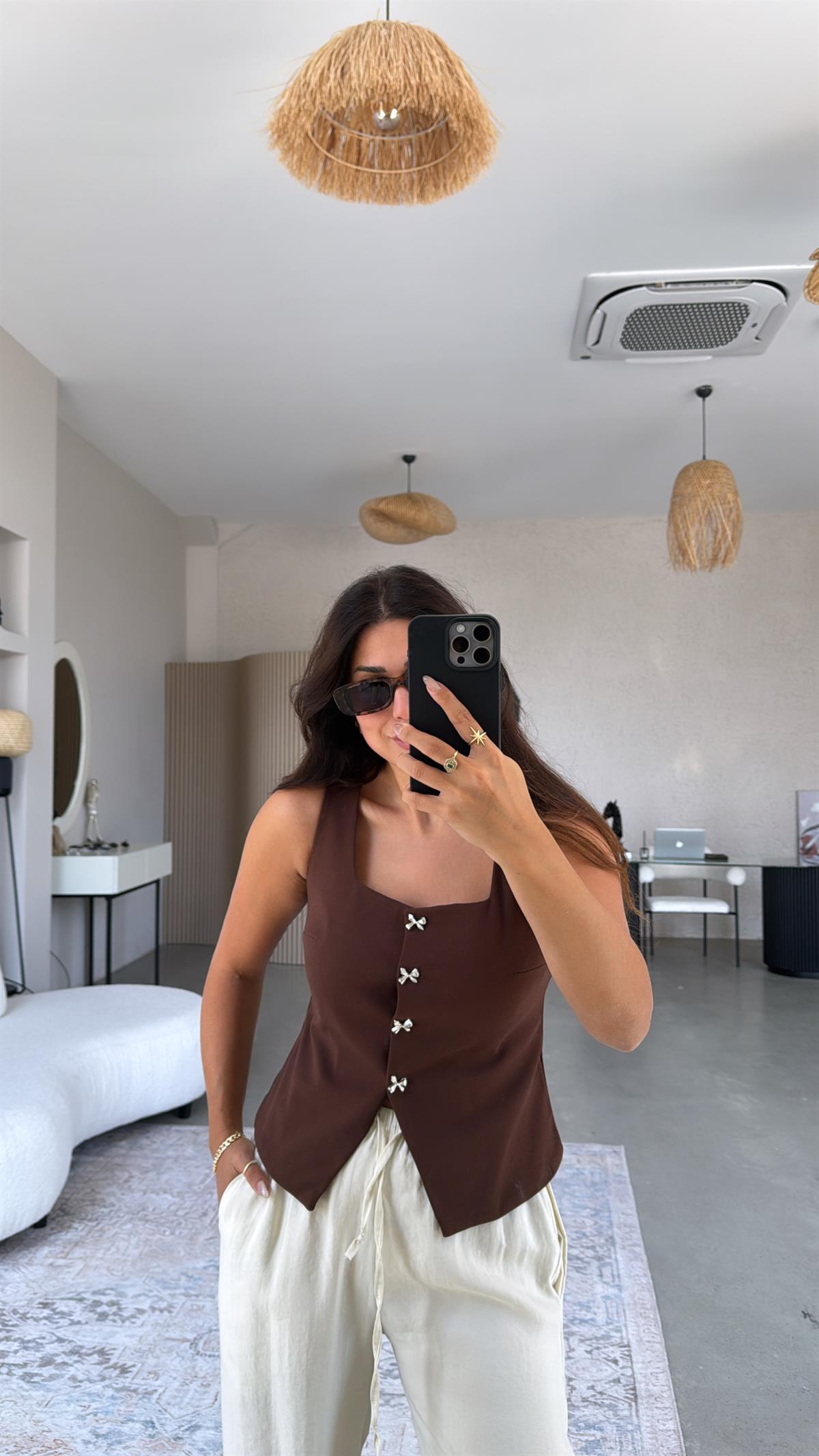 Kahverengi Fiyonk Düğmeli Kumaş Yelek