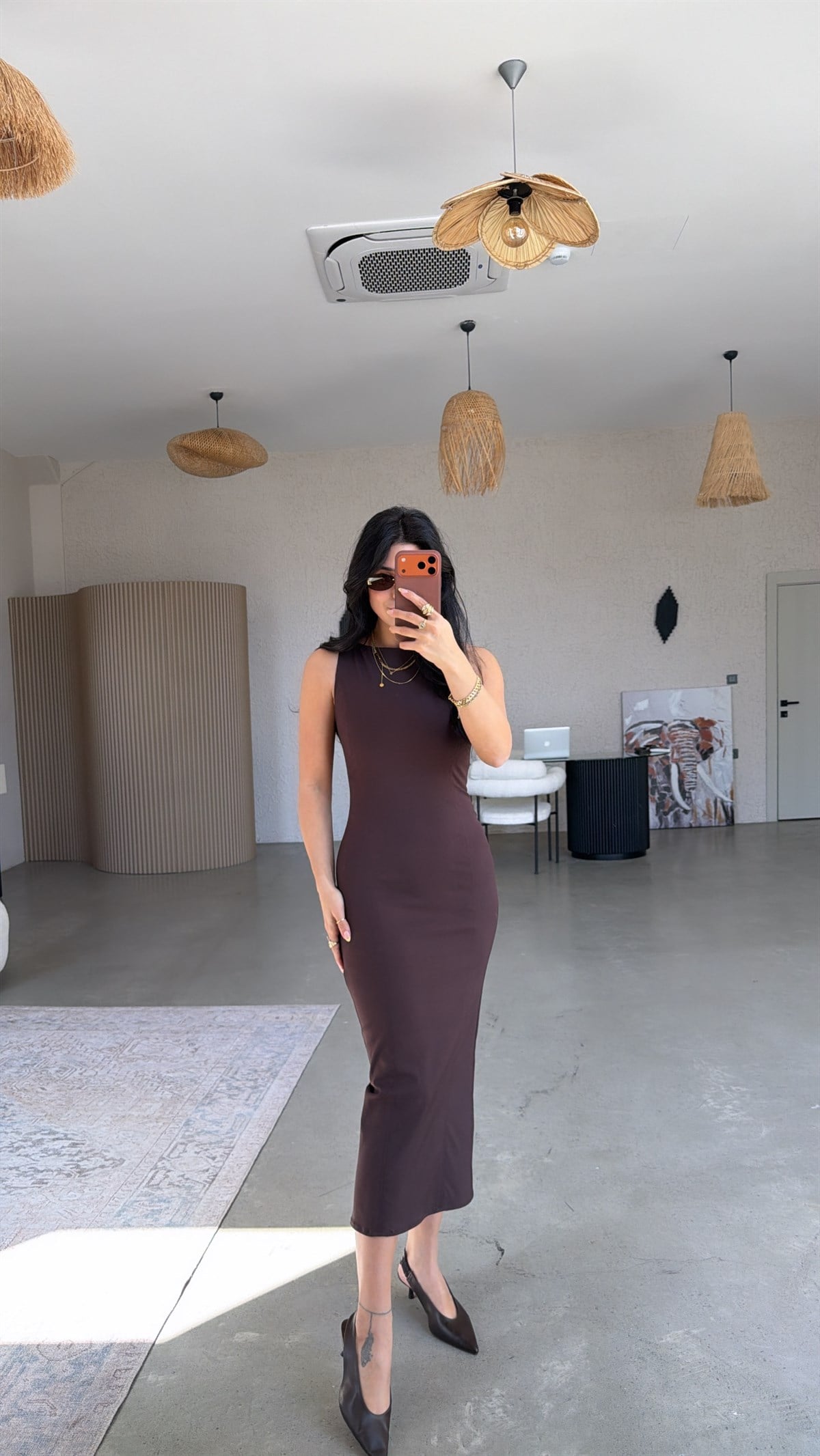 Kahverengi Halter Yaka Streç Kumaş Midi Boy Dlv Elbise