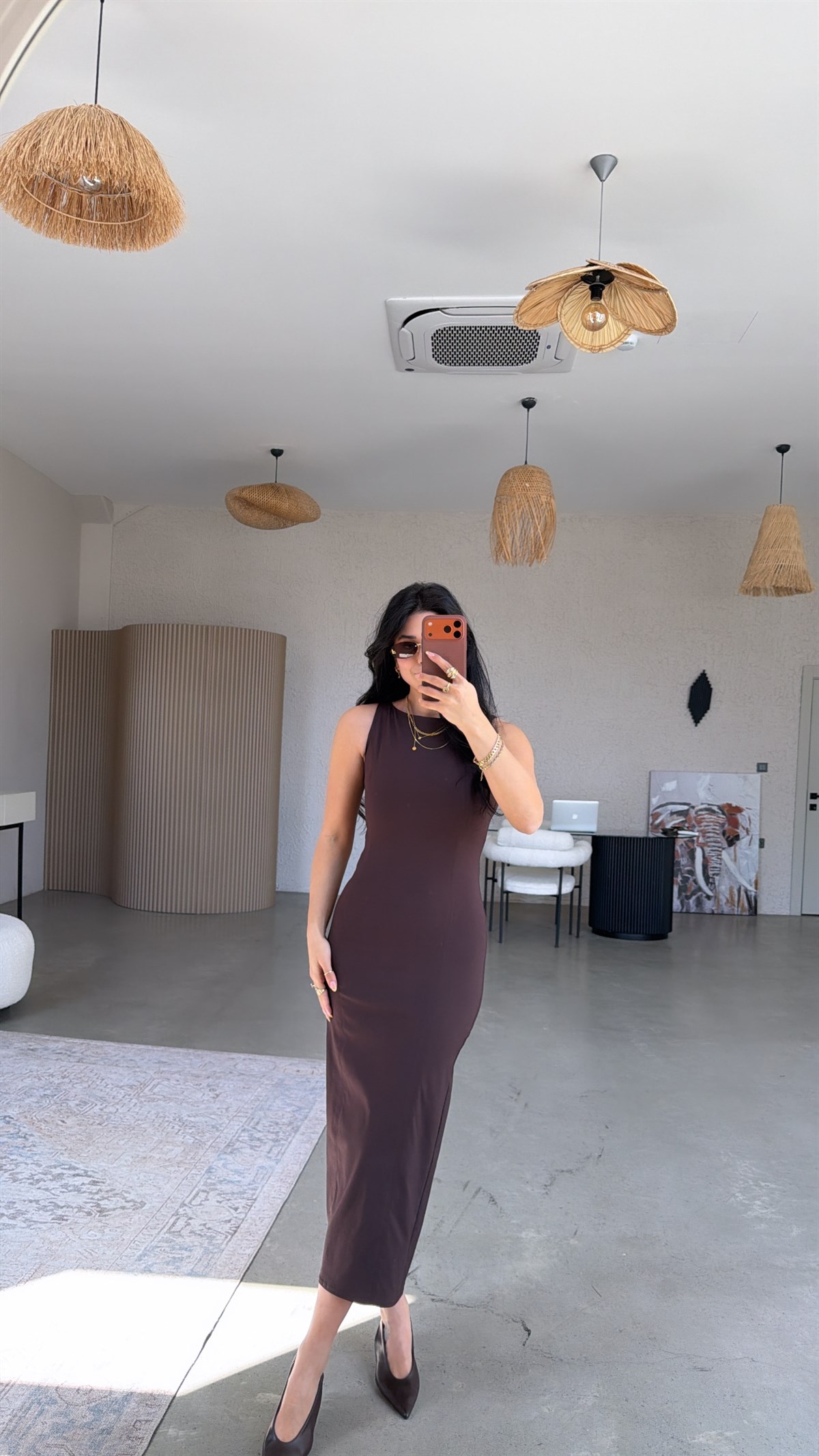 Kahverengi Halter Yaka Streç Kumaş Midi Boy Dlv Elbise