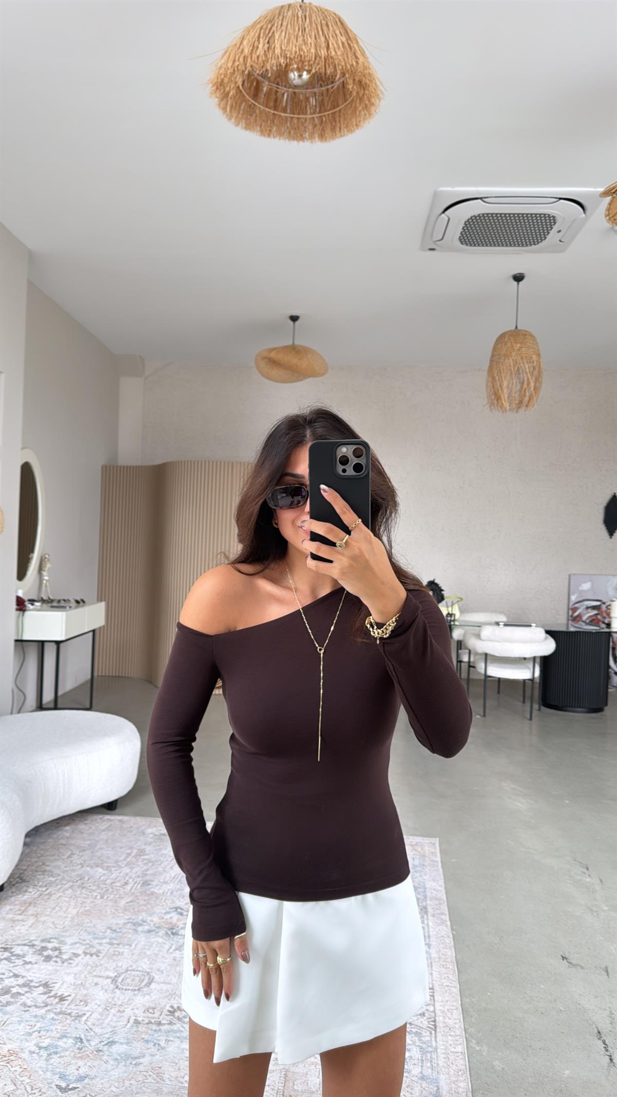 Kahverengi İthal Modal Kumaş Omzu Açık Bluz