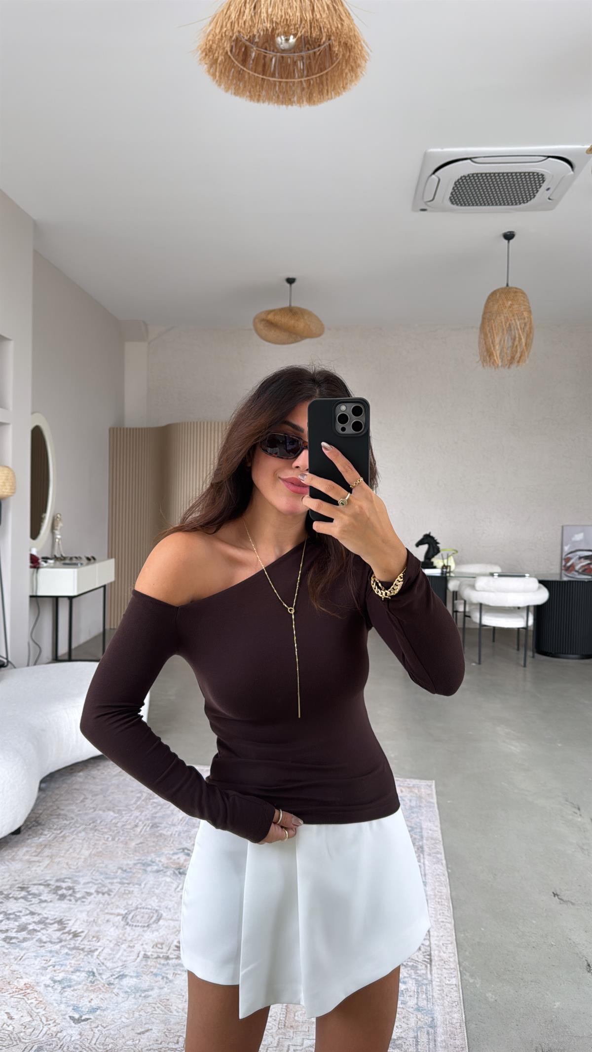 Kahverengi İthal Modal Kumaş Omzu Açık Bluz