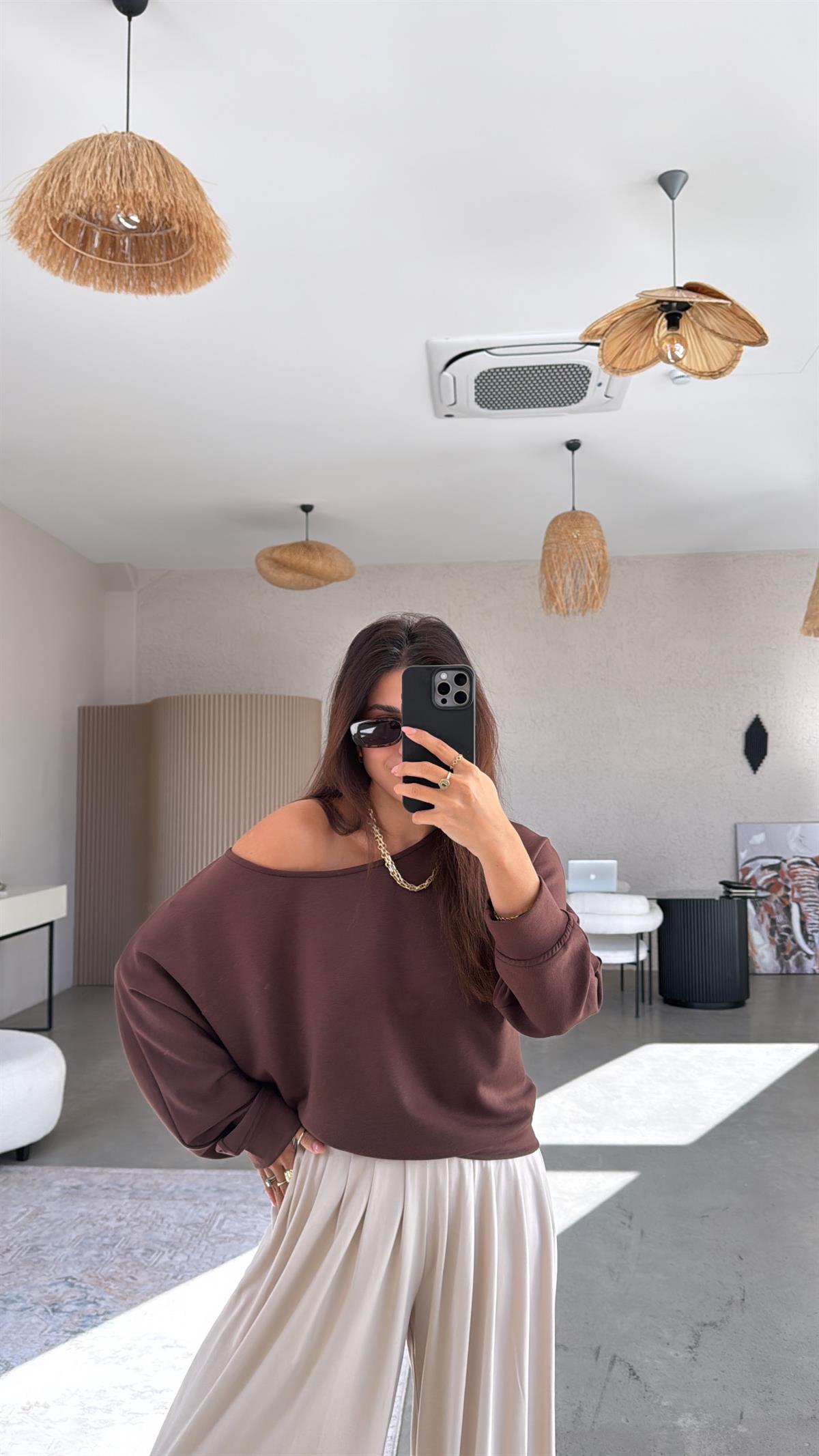 Kahverengi Kayık Yaka Modal Sweat Bluz