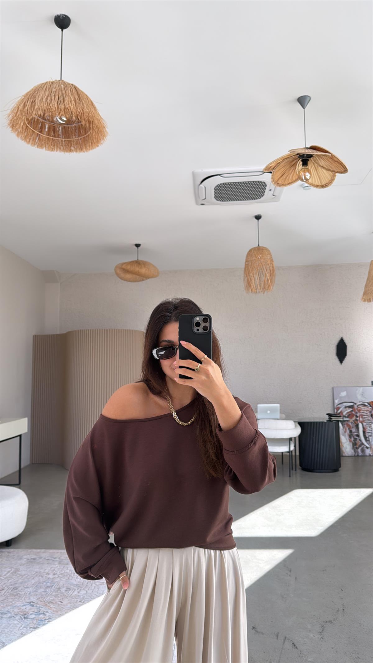 Kahverengi Kayık Yaka Modal Sweat Bluz