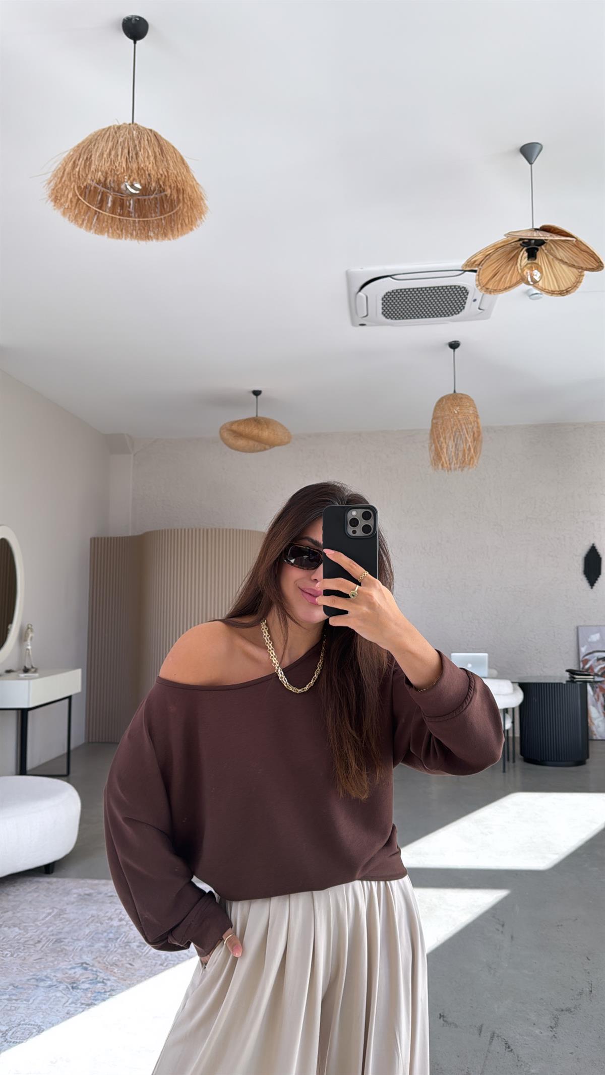 Kahverengi Kayık Yaka Modal Sweat Bluz