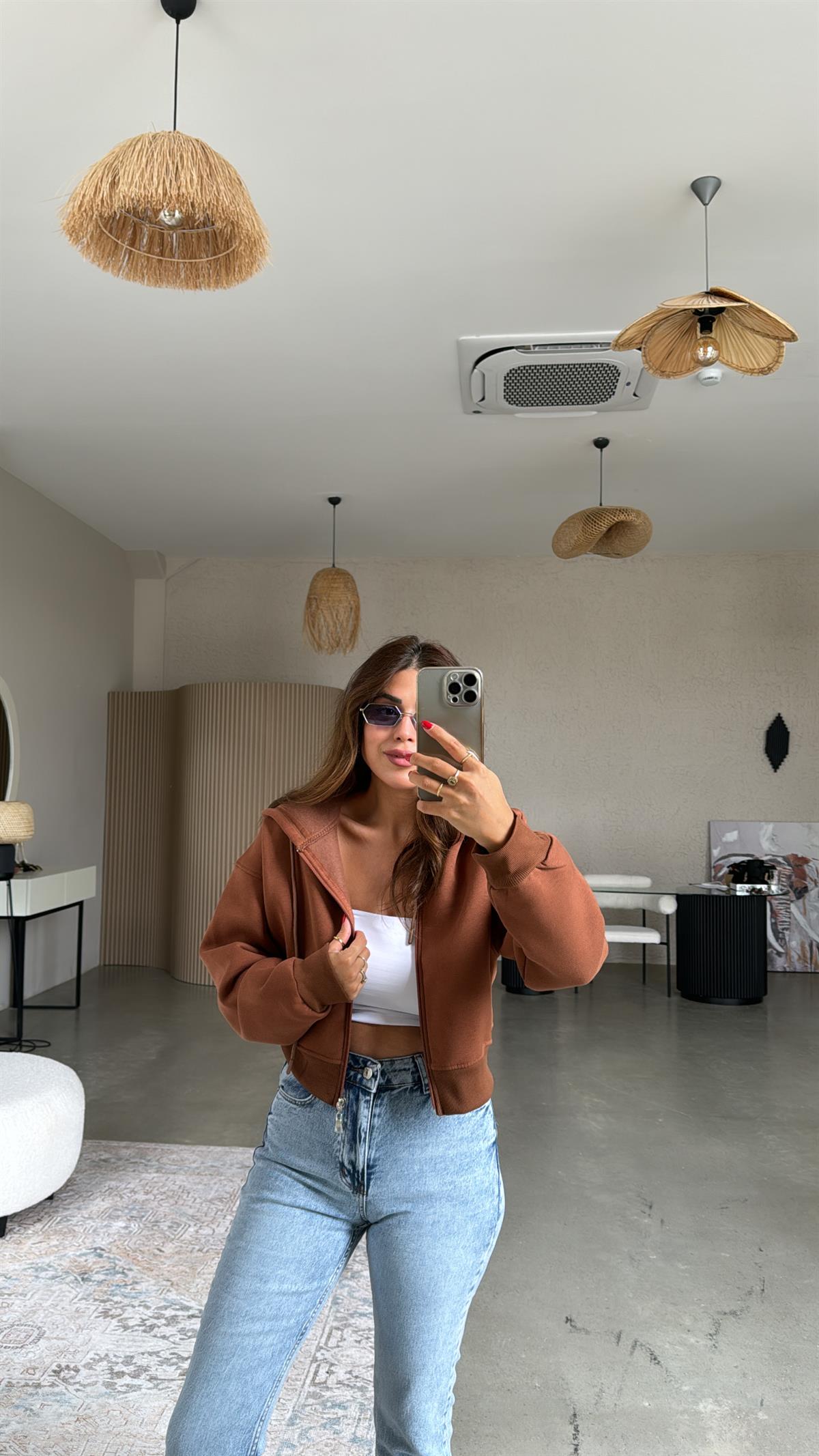 Kahverengi Kısa Fermuarlı Şardonlu Ceket